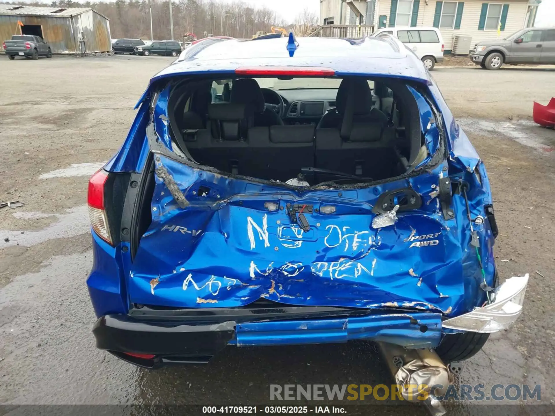 6 Photograph of a damaged car 3CZRU6H14NM769305 HONDA HR-V 2022