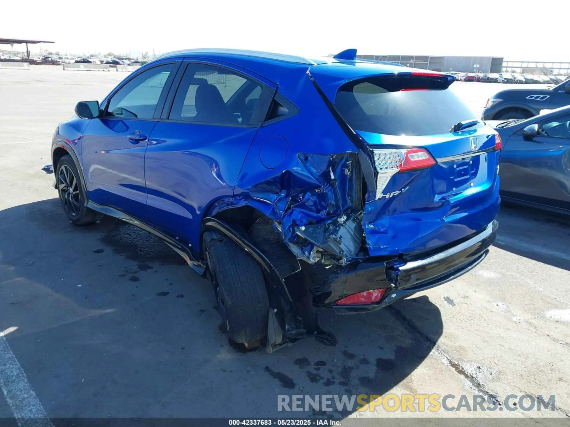 3 Photograph of a damaged car 3CZRU6H14NM776156 HONDA HR-V 2022