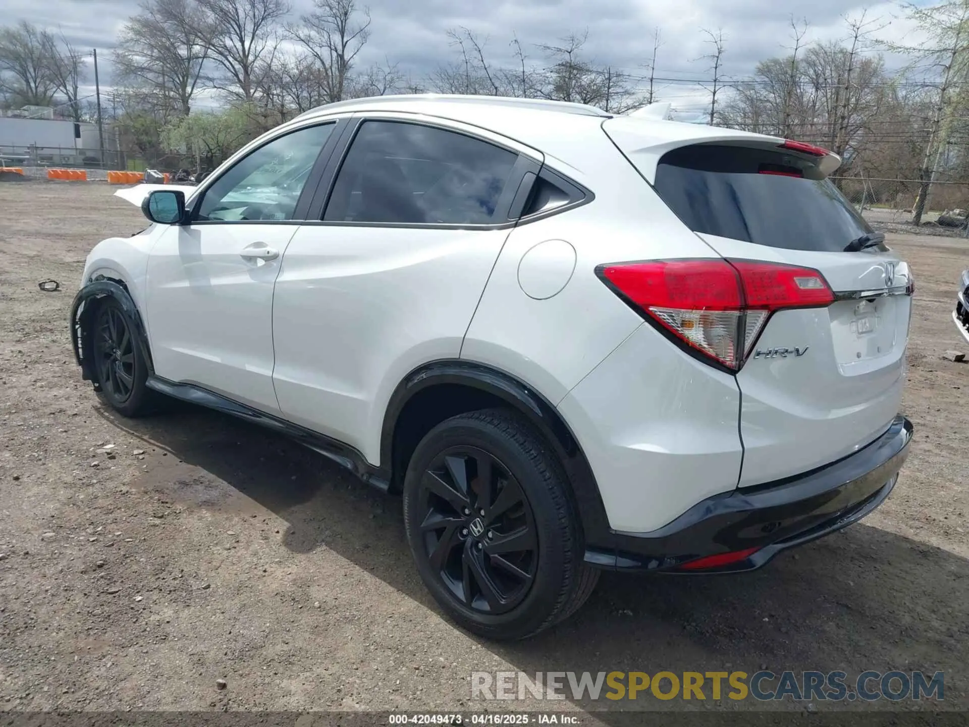 3 Photograph of a damaged car 3CZRU6H15NM755512 HONDA HR-V 2022
