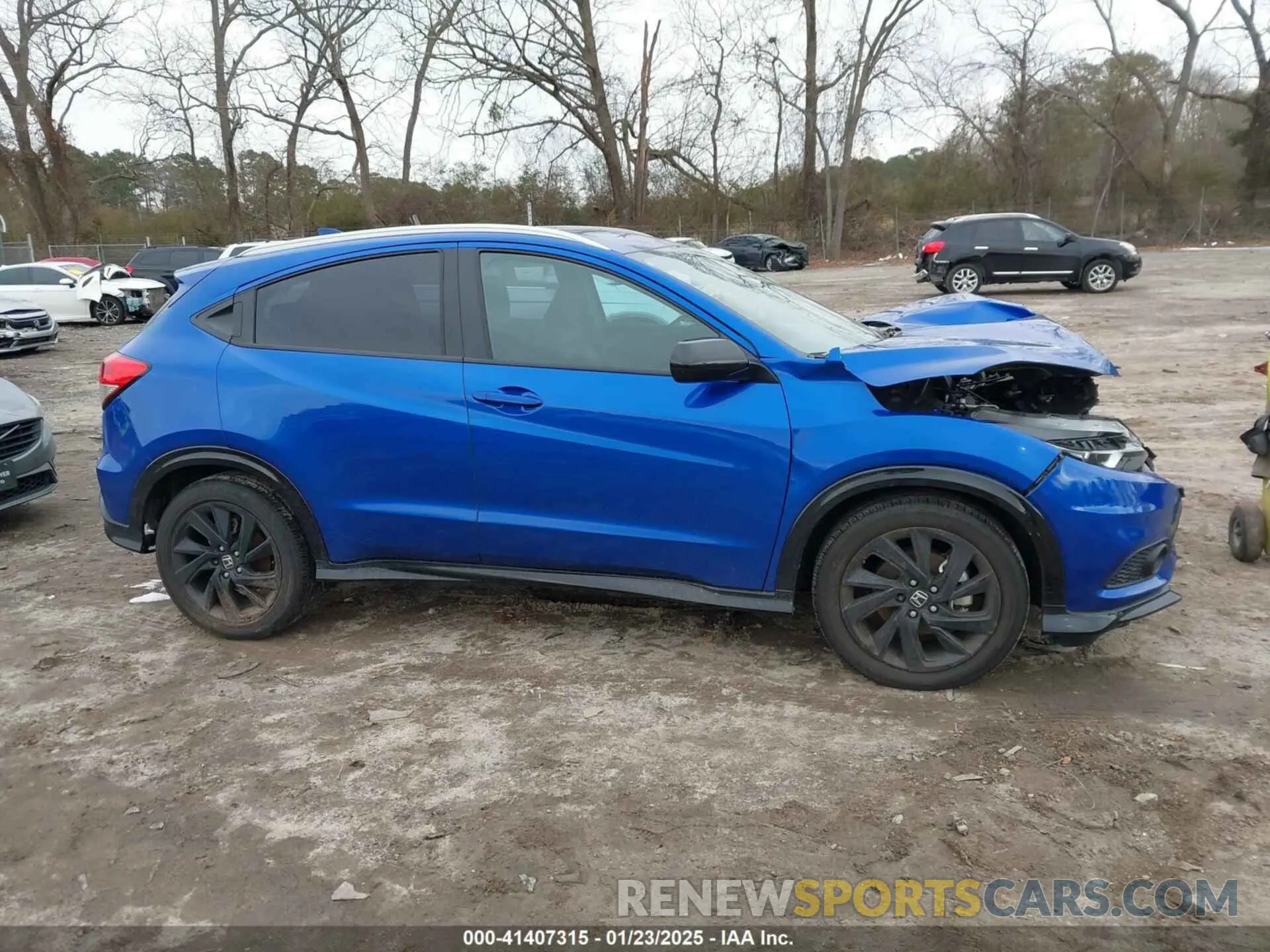 13 Photograph of a damaged car 3CZRU6H15NM756188 HONDA HR-V 2022