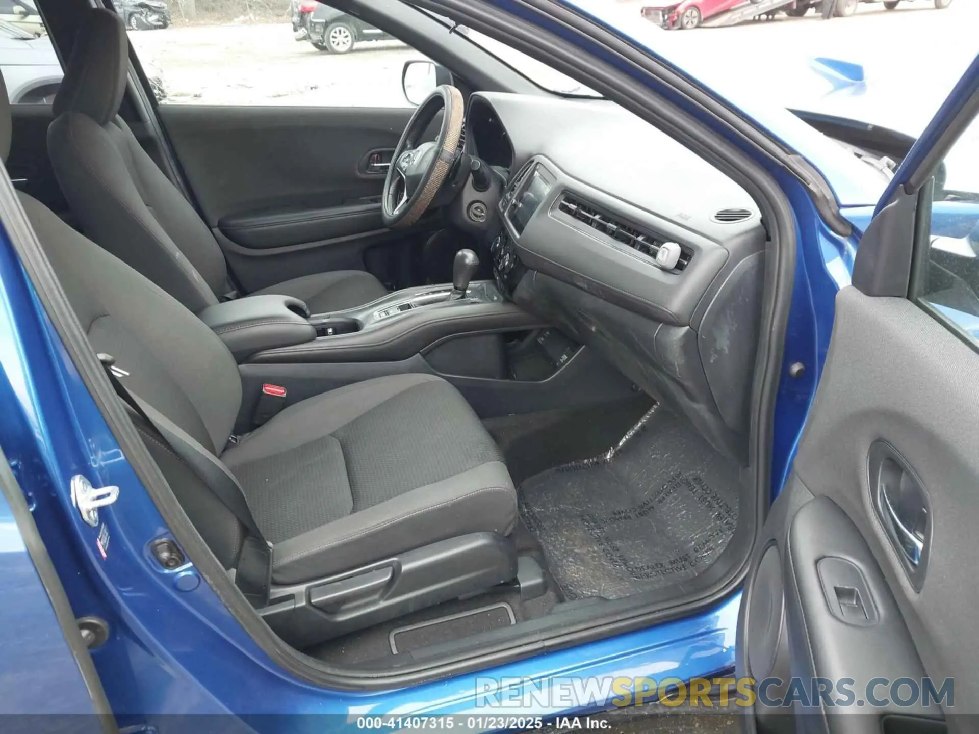 5 Photograph of a damaged car 3CZRU6H15NM756188 HONDA HR-V 2022