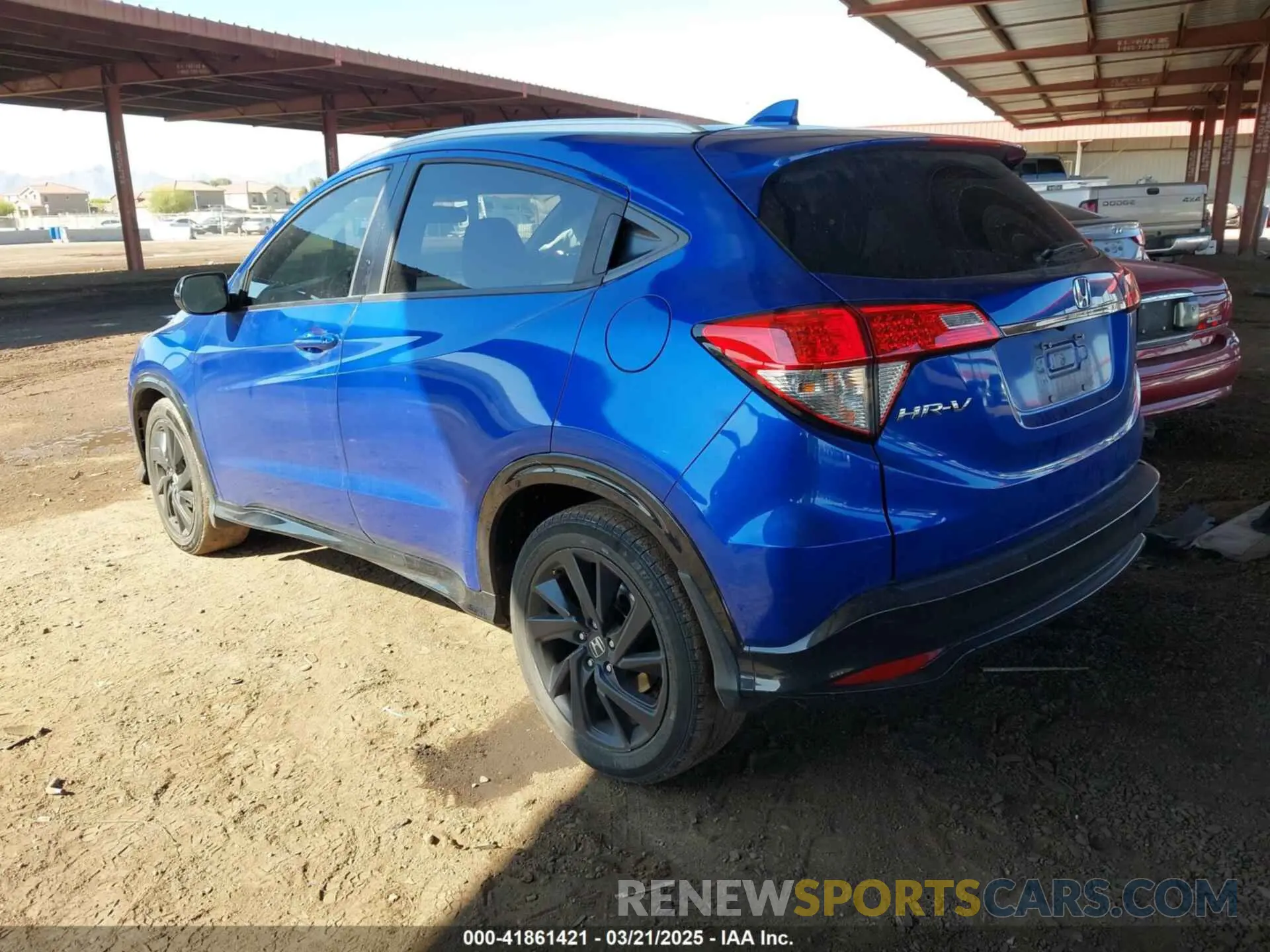 3 Photograph of a damaged car 3CZRU6H16NM710451 HONDA HR-V 2022