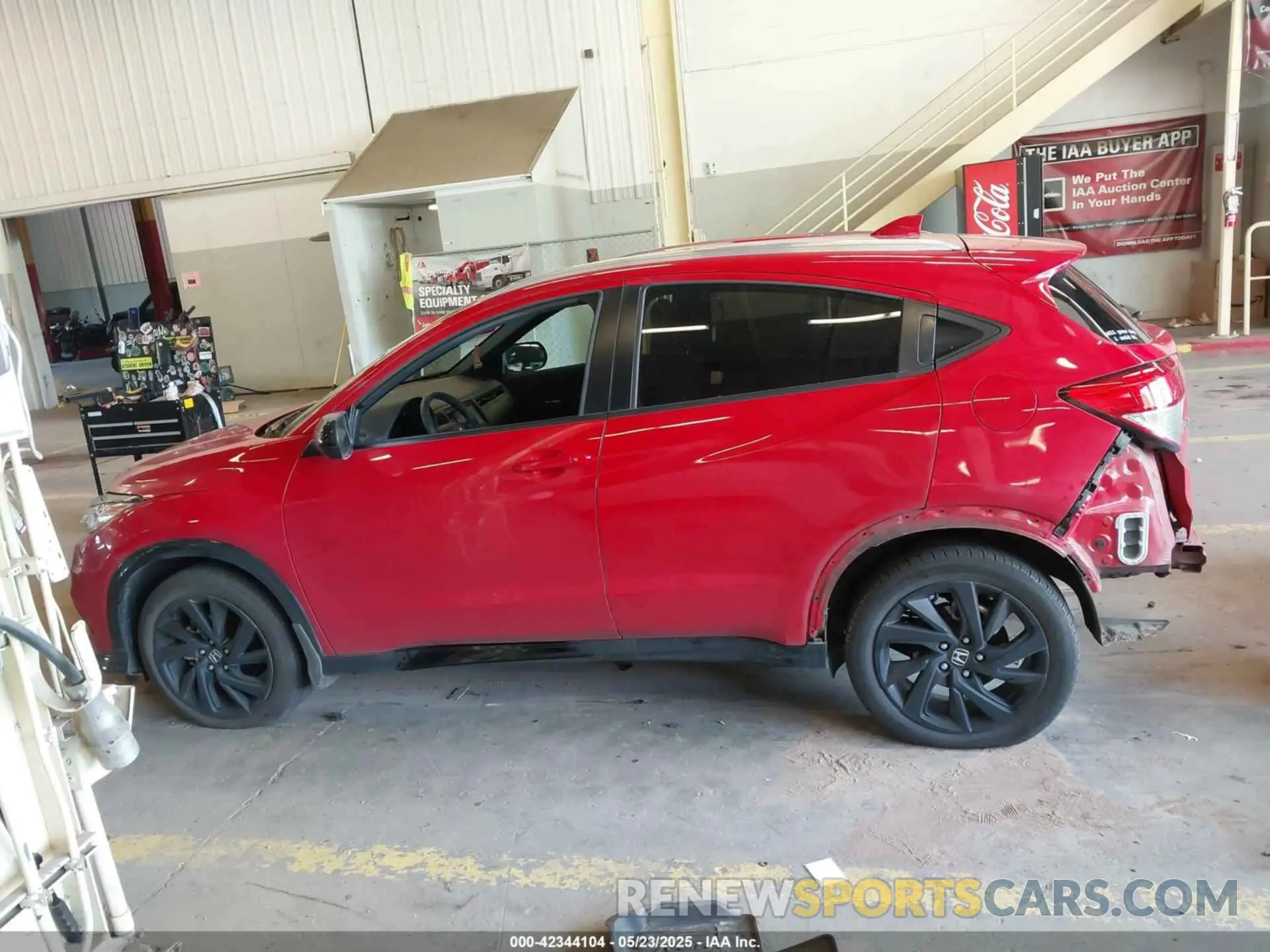 15 Photograph of a damaged car 3CZRU6H16NM731459 HONDA HR-V 2022