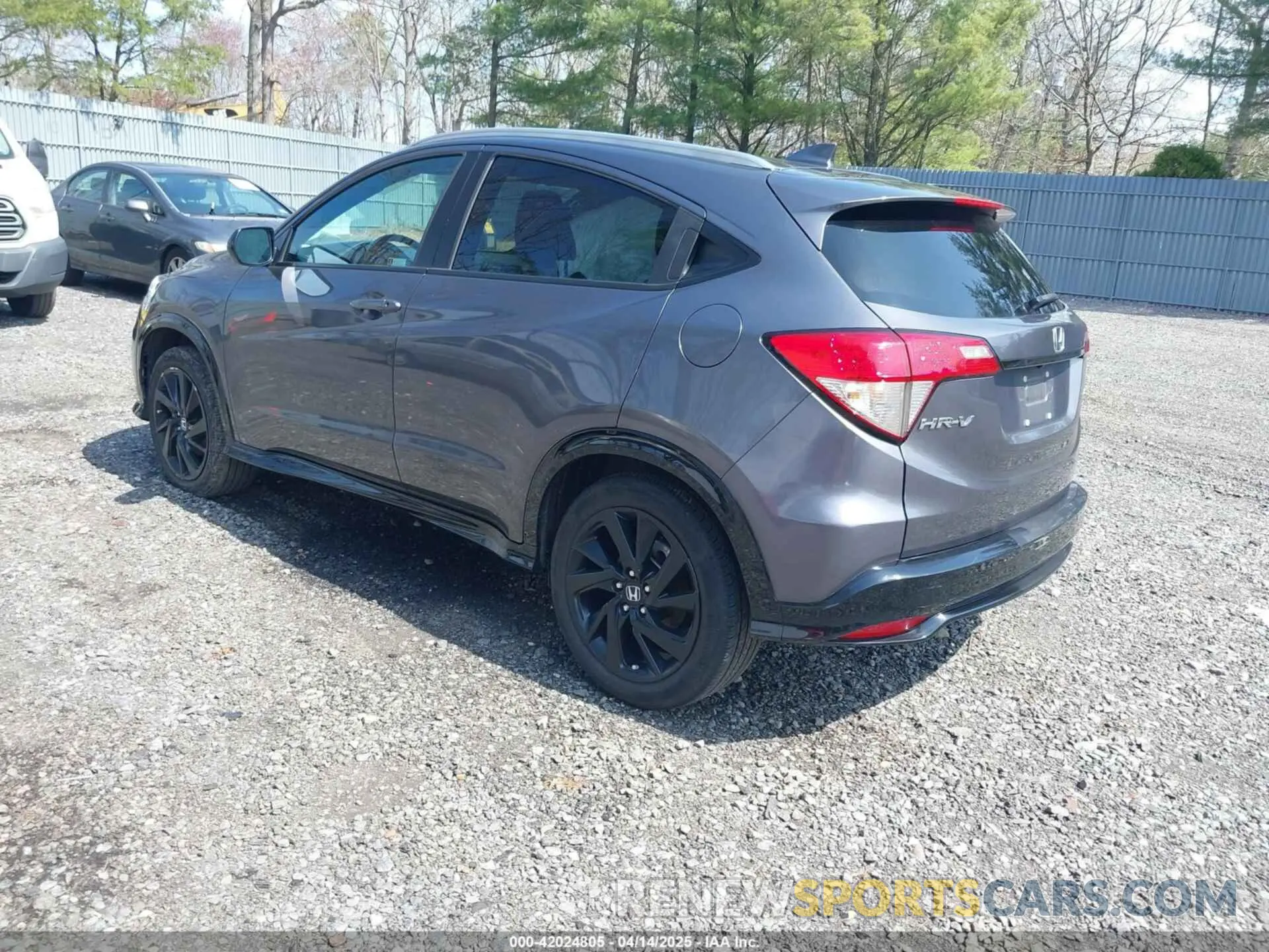 3 Photograph of a damaged car 3CZRU6H16NM775705 HONDA HR-V 2022