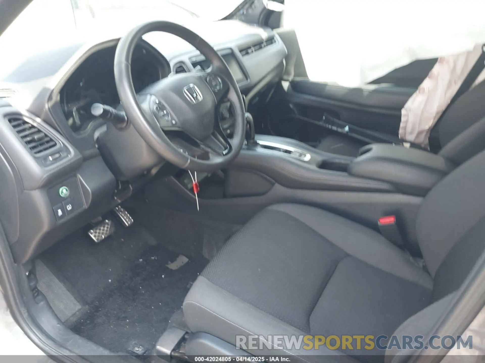 5 Photograph of a damaged car 3CZRU6H16NM775705 HONDA HR-V 2022