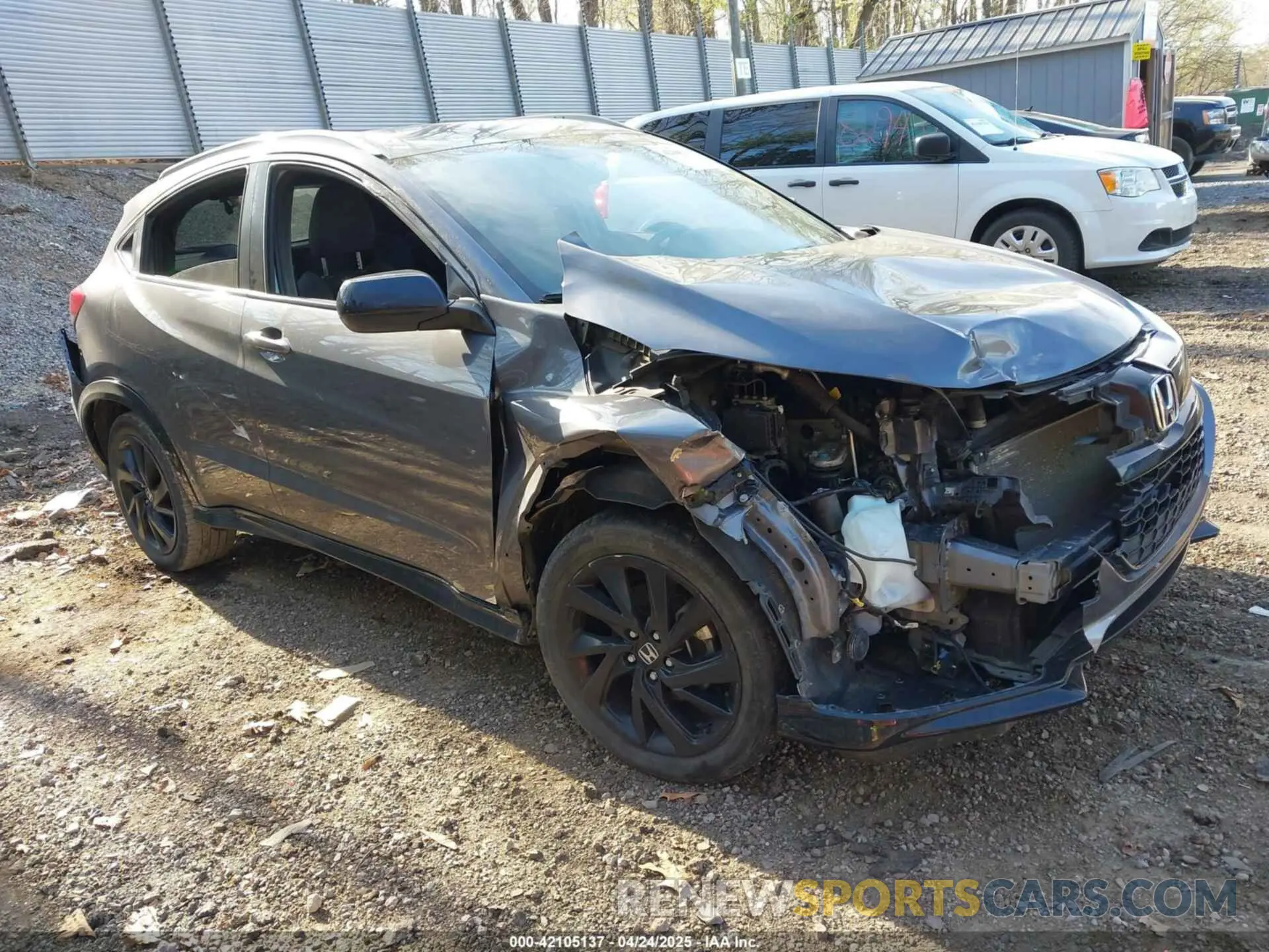 1 Photograph of a damaged car 3CZRU6H17NM746231 HONDA HR-V 2022