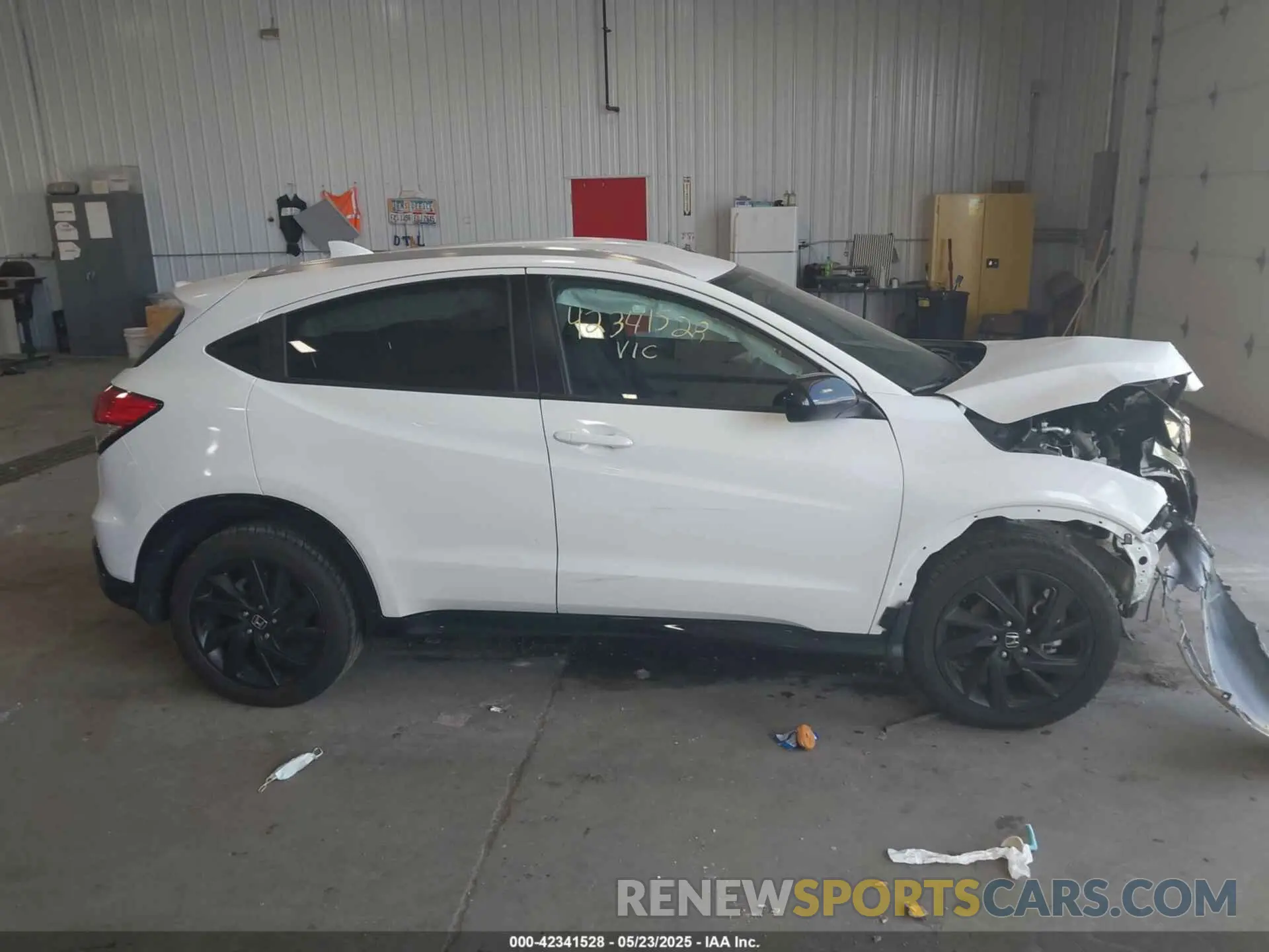 14 Photograph of a damaged car 3CZRU6H17NM773588 HONDA HR-V 2022