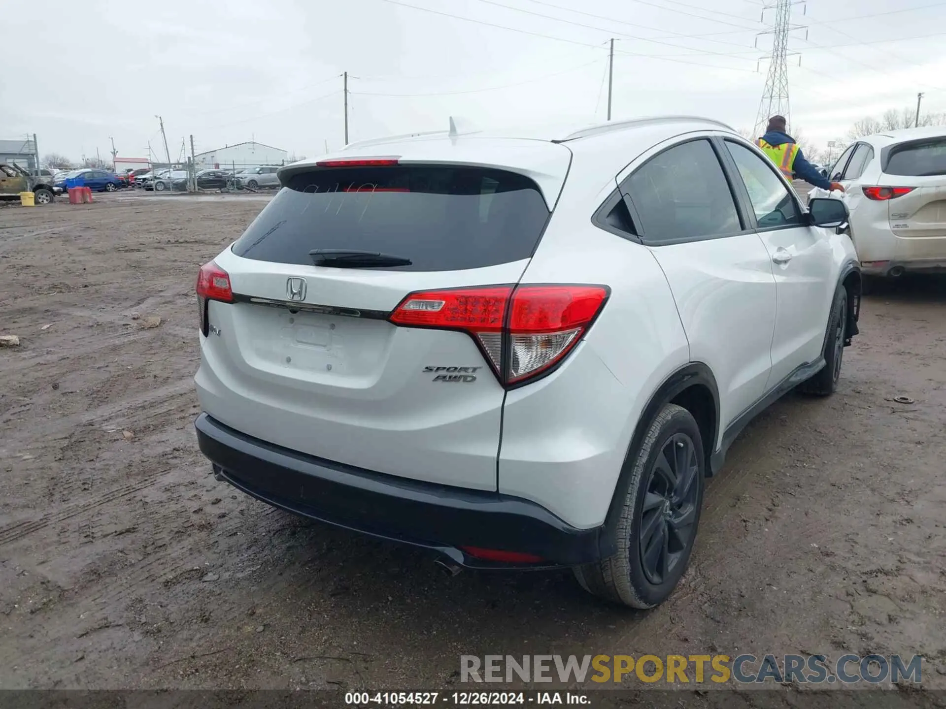 4 Photograph of a damaged car 3CZRU6H18NM769419 HONDA HR-V 2022