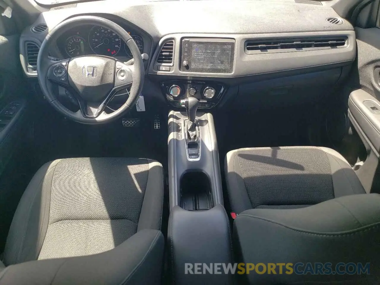 8 Photograph of a damaged car 3CZRU6H19NM762804 HONDA HR-V 2022