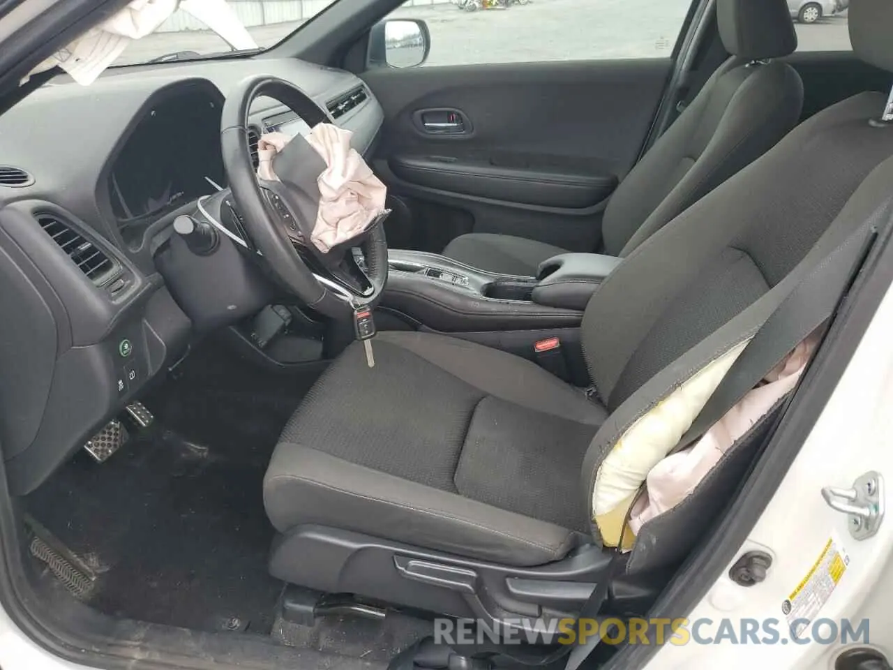 7 Photograph of a damaged car 3CZRU6H19NM769221 HONDA HR-V 2022