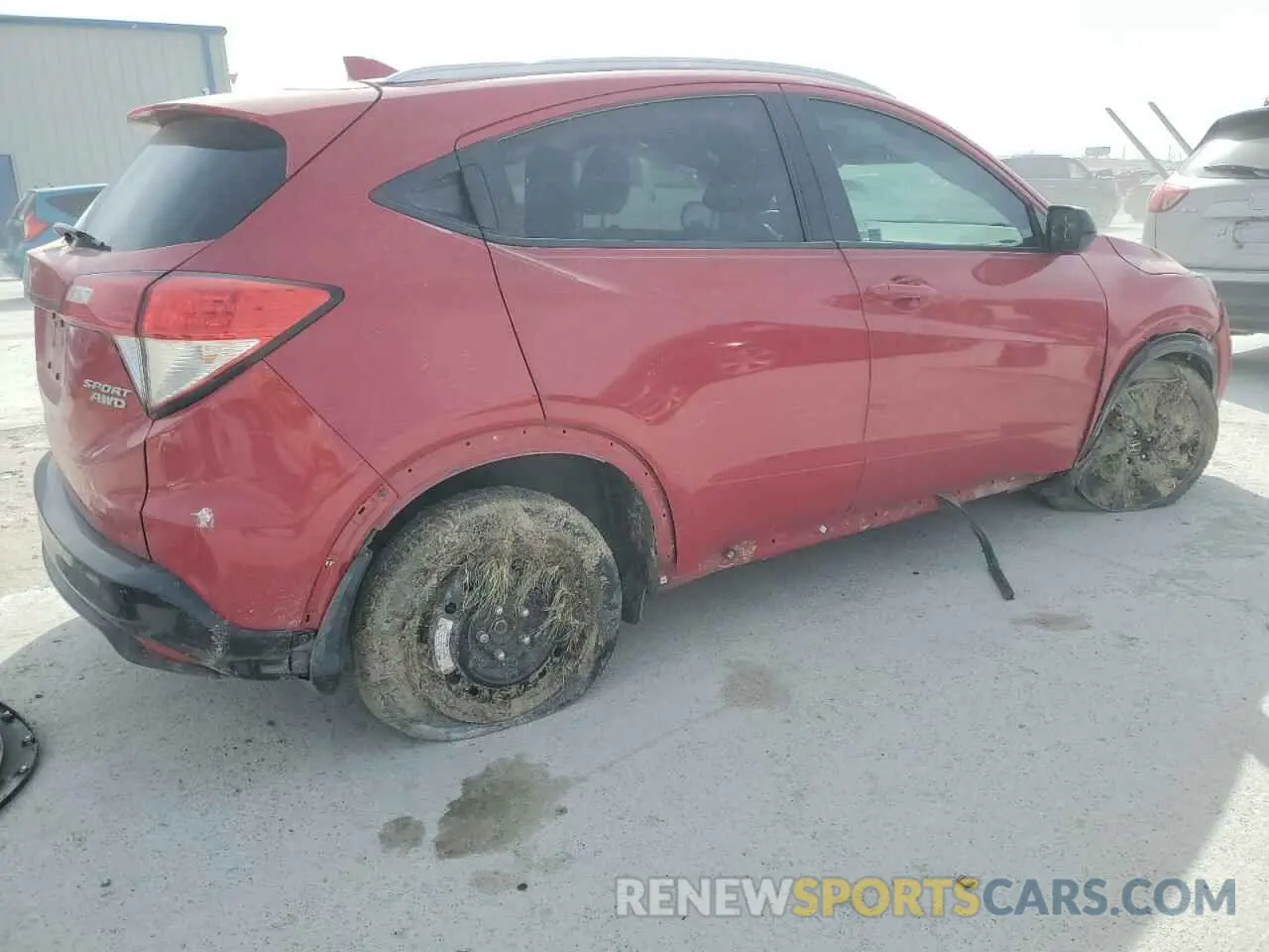 3 Photograph of a damaged car 3CZRU6H1XNM706693 HONDA HR-V 2022