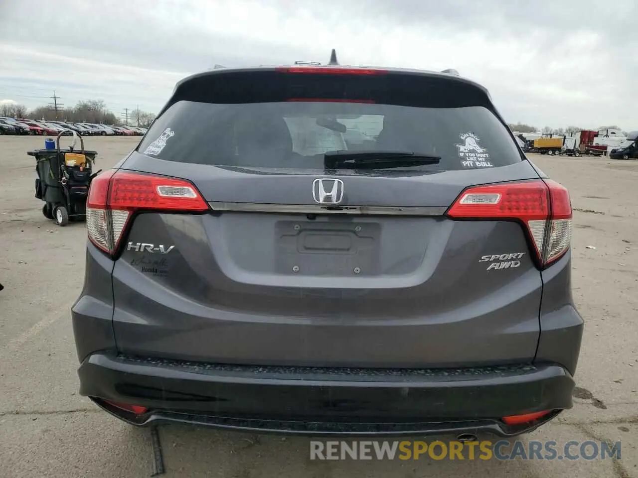 6 Photograph of a damaged car 3CZRU6H1XNM734008 HONDA HR-V 2022