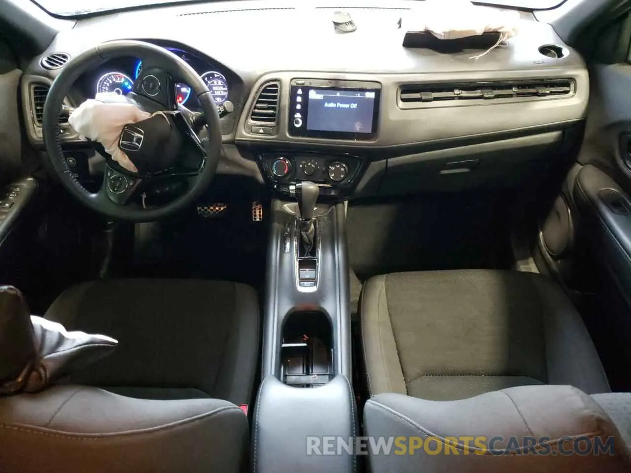8 Photograph of a damaged car 3CZRU6H1XNM736065 HONDA HR-V 2022
