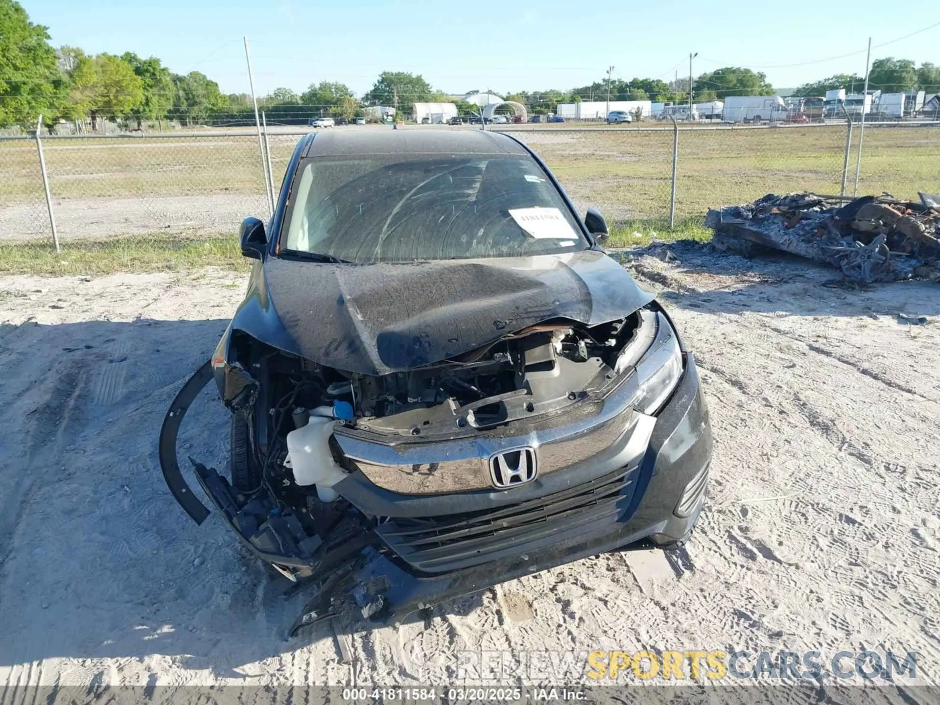 6 Photograph of a damaged car 3CZRU6H30NM700757 HONDA HR-V 2022