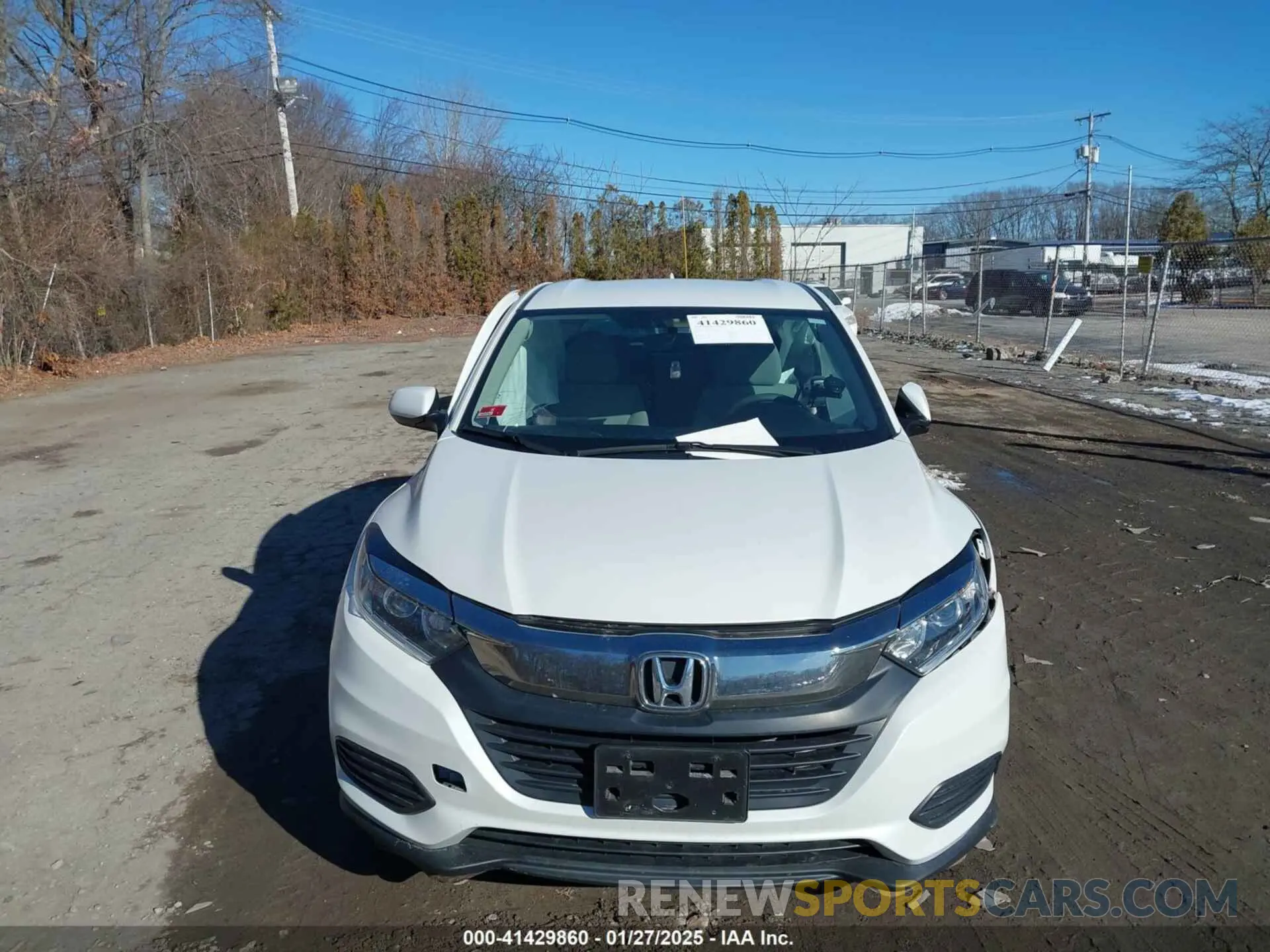11 Photograph of a damaged car 3CZRU6H30NM732687 HONDA HR-V 2022