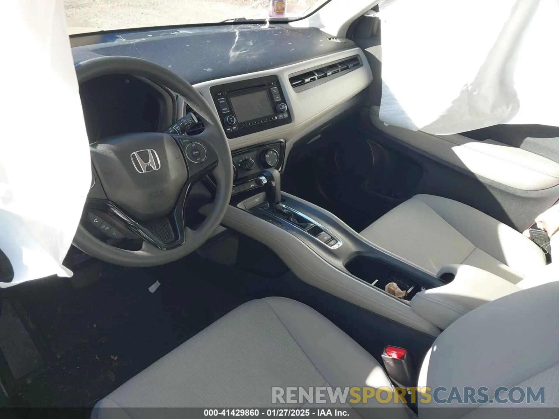 5 Photograph of a damaged car 3CZRU6H30NM732687 HONDA HR-V 2022