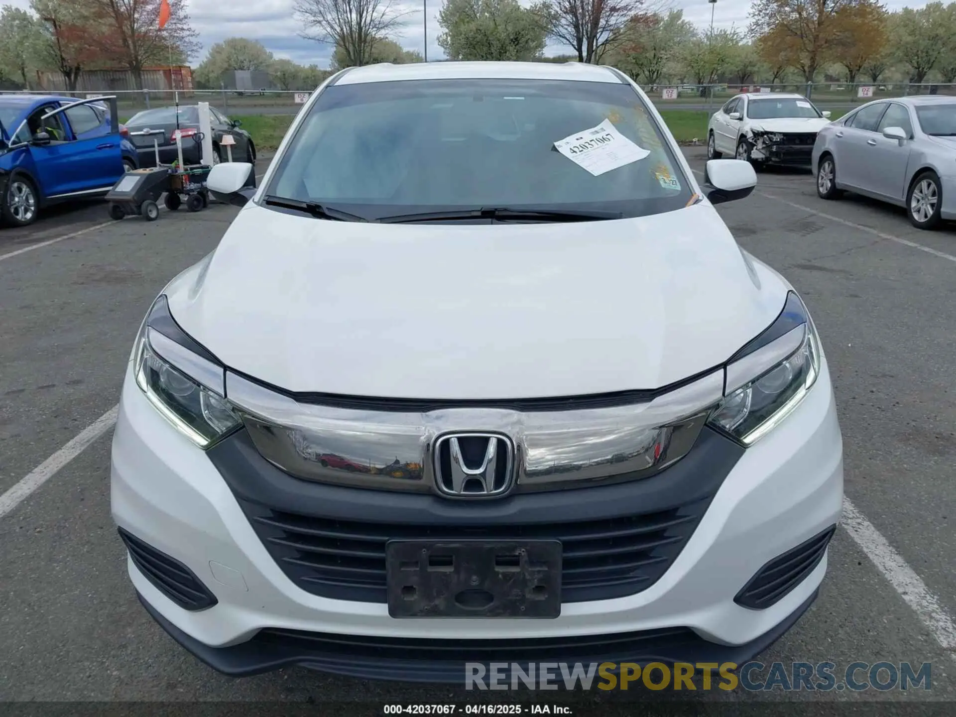 12 Photograph of a damaged car 3CZRU6H30NM741325 HONDA HR-V 2022