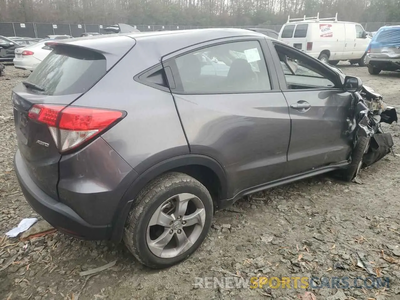 3 Photograph of a damaged car 3CZRU6H30NM762689 HONDA HR-V 2022