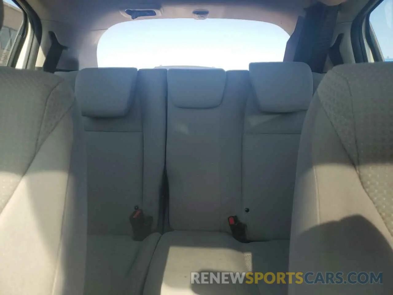10 Photograph of a damaged car 3CZRU6H30NM763034 HONDA HR-V 2022