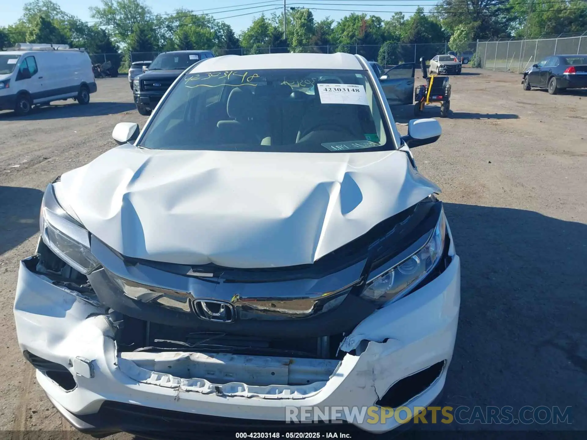 12 Photograph of a damaged car 3CZRU6H31NM748493 HONDA HR-V 2022