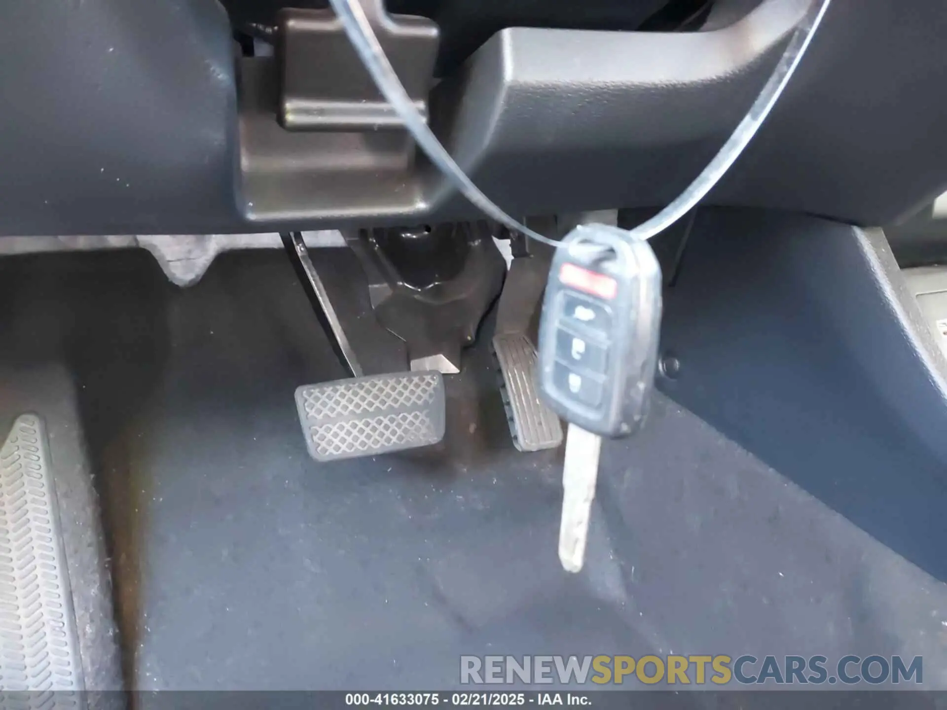 11 Photograph of a damaged car 3CZRU6H31NM768923 HONDA HR-V 2022