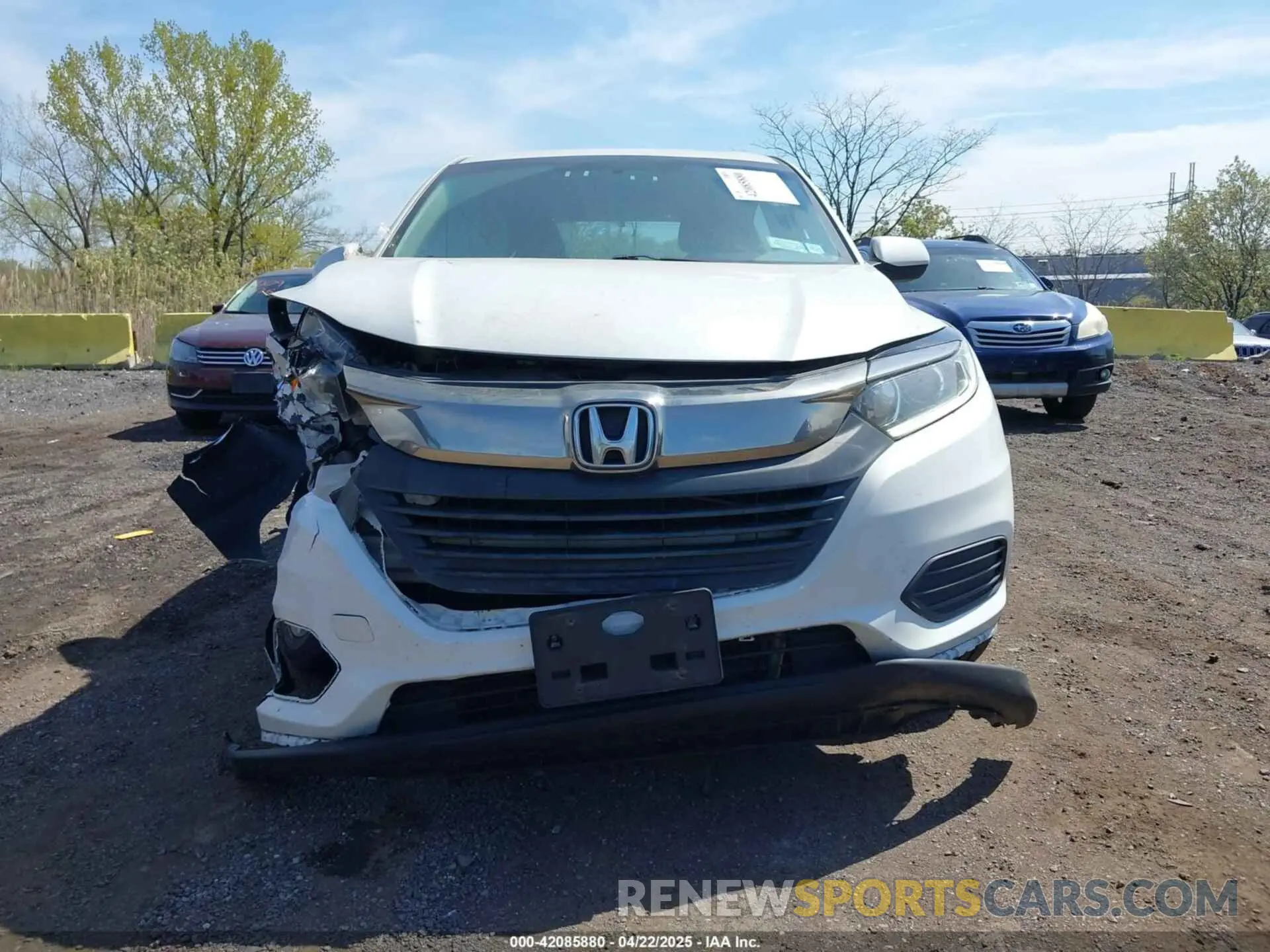 12 Photograph of a damaged car 3CZRU6H32NM706902 HONDA HR-V 2022