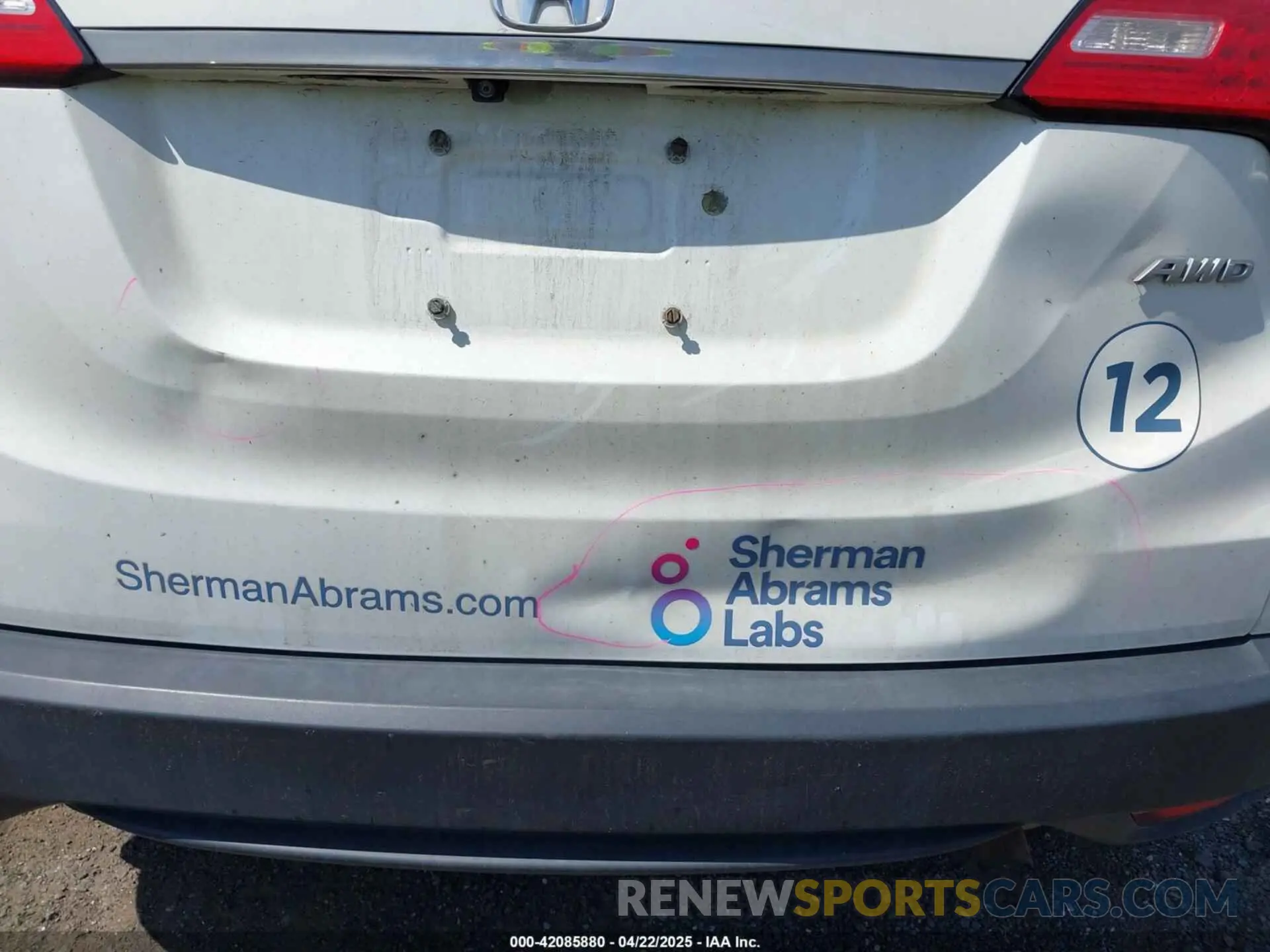 18 Photograph of a damaged car 3CZRU6H32NM706902 HONDA HR-V 2022