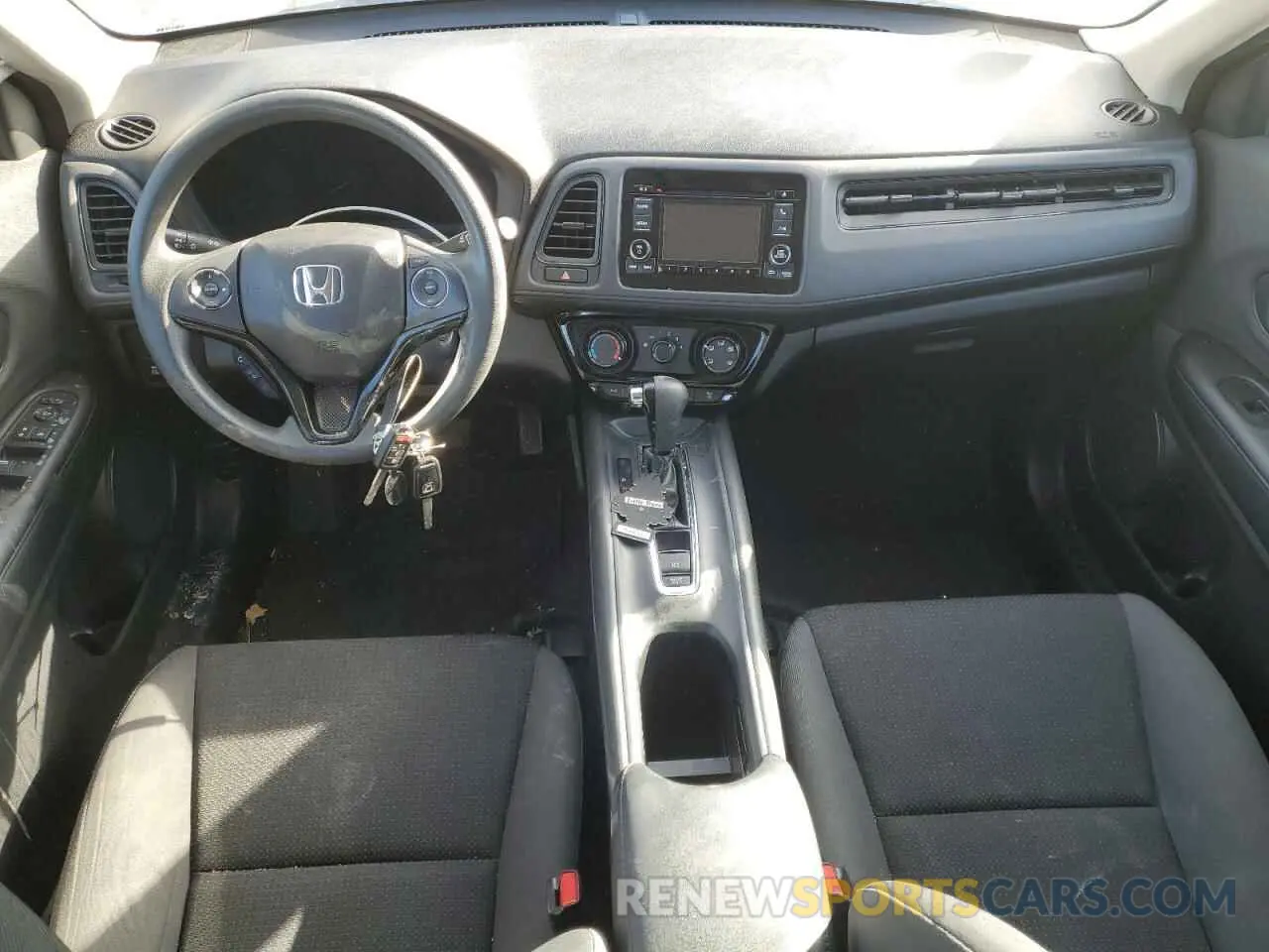 8 Photograph of a damaged car 3CZRU6H32NM708763 HONDA HR-V 2022