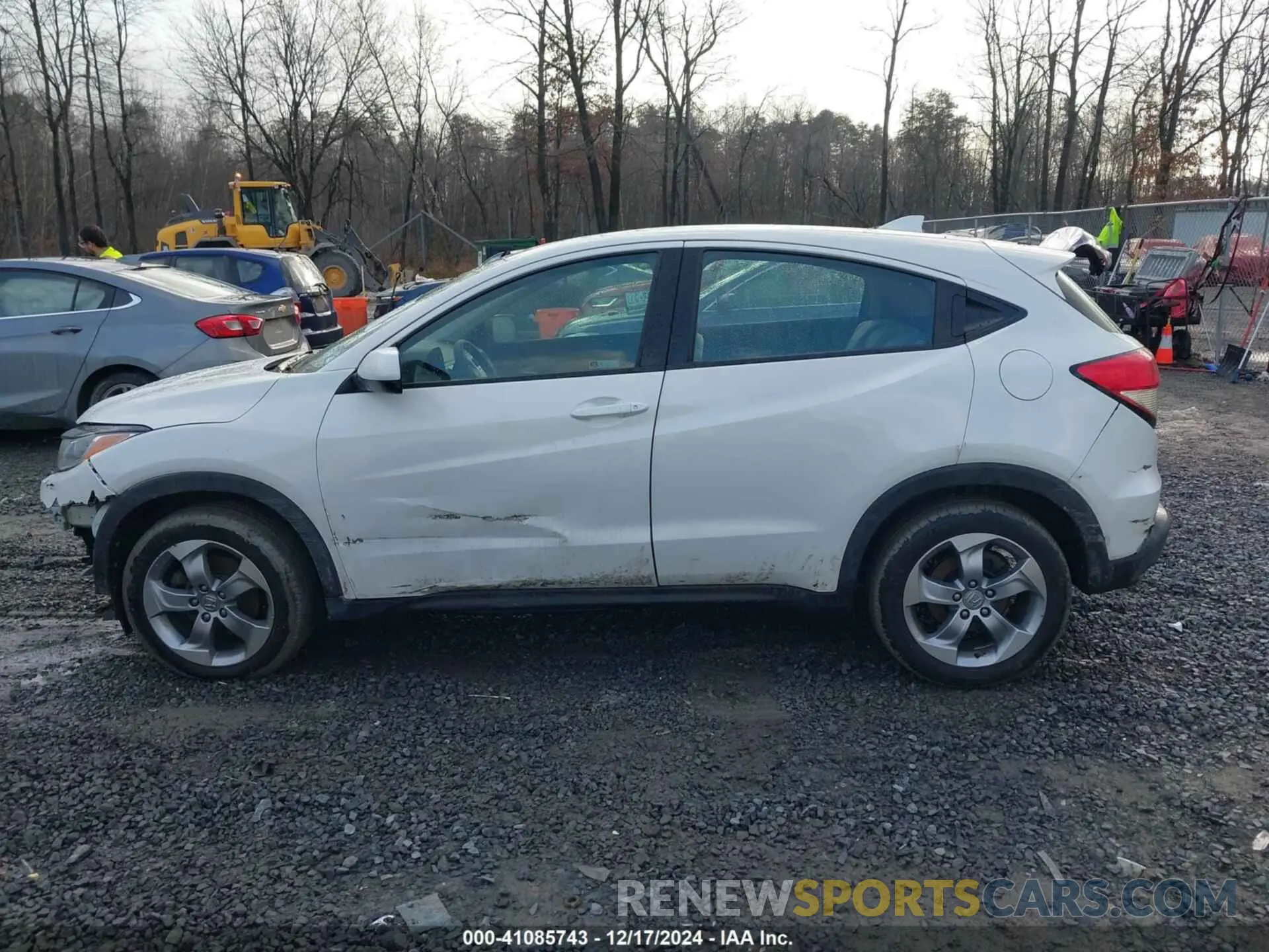 14 Photograph of a damaged car 3CZRU6H32NM717446 HONDA HR-V 2022