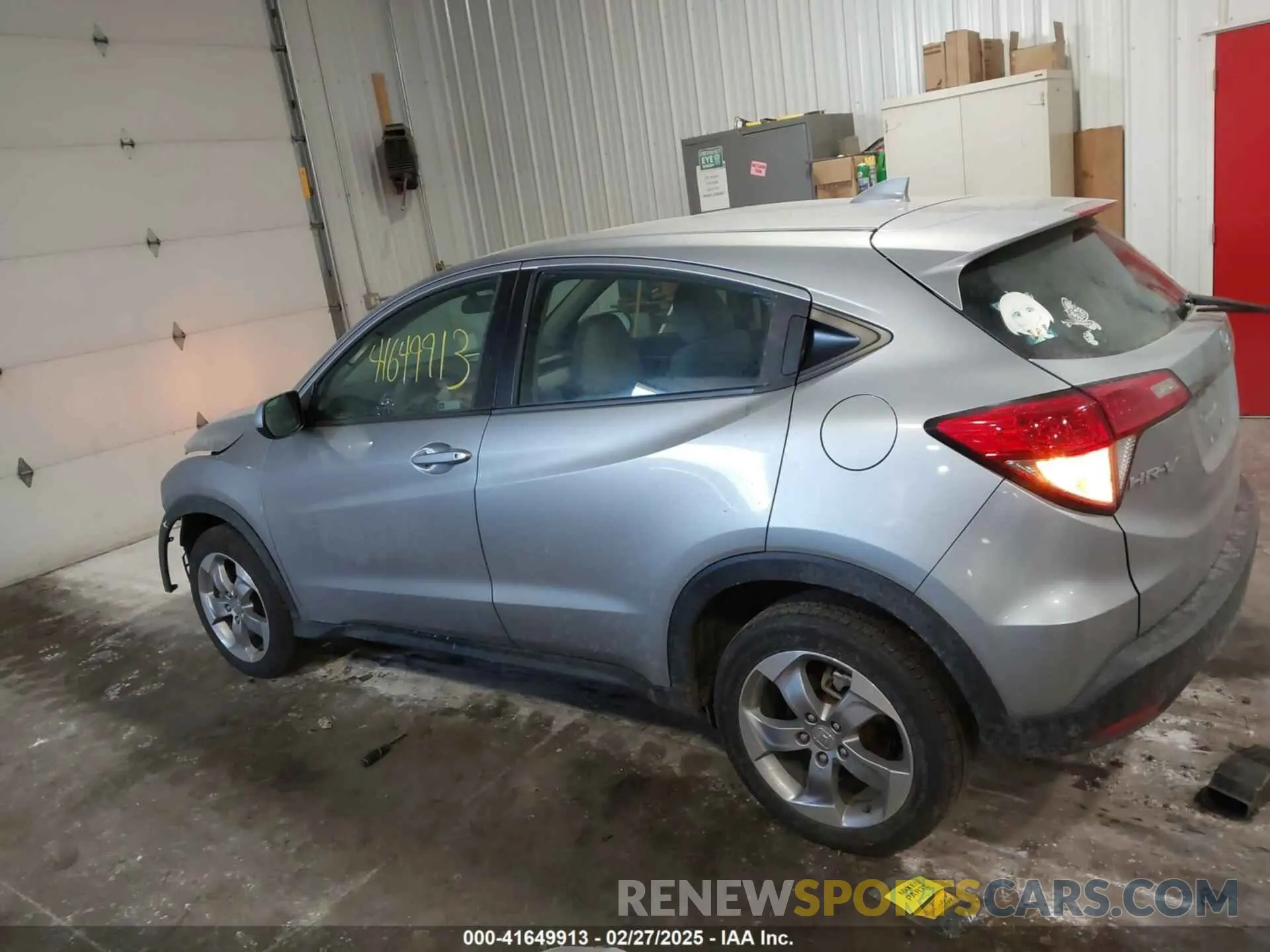 14 Photograph of a damaged car 3CZRU6H32NM720377 HONDA HR-V 2022