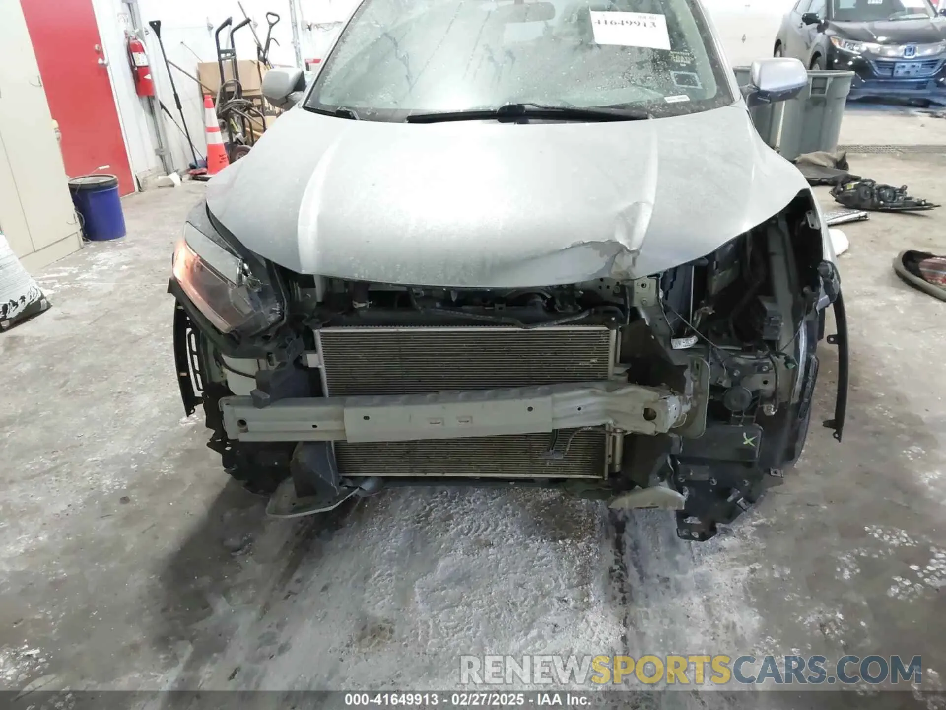 6 Photograph of a damaged car 3CZRU6H32NM720377 HONDA HR-V 2022