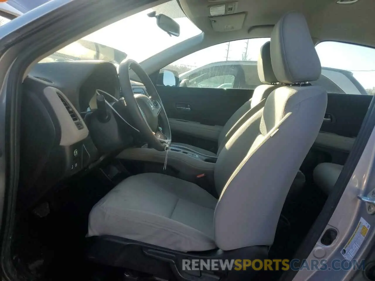 7 Photograph of a damaged car 3CZRU6H32NM750463 HONDA HR-V 2022