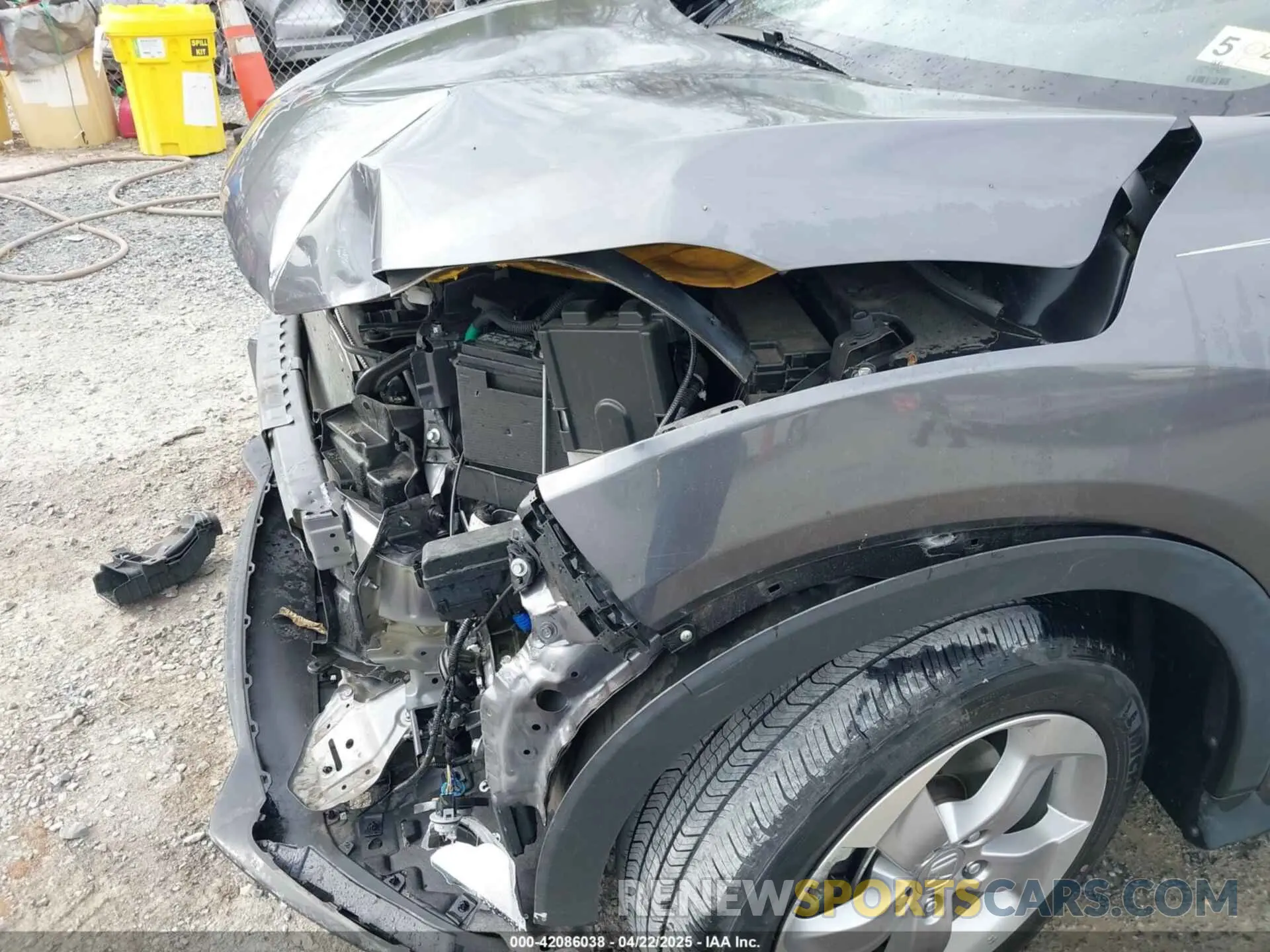 18 Photograph of a damaged car 3CZRU6H32NM753749 HONDA HR-V 2022
