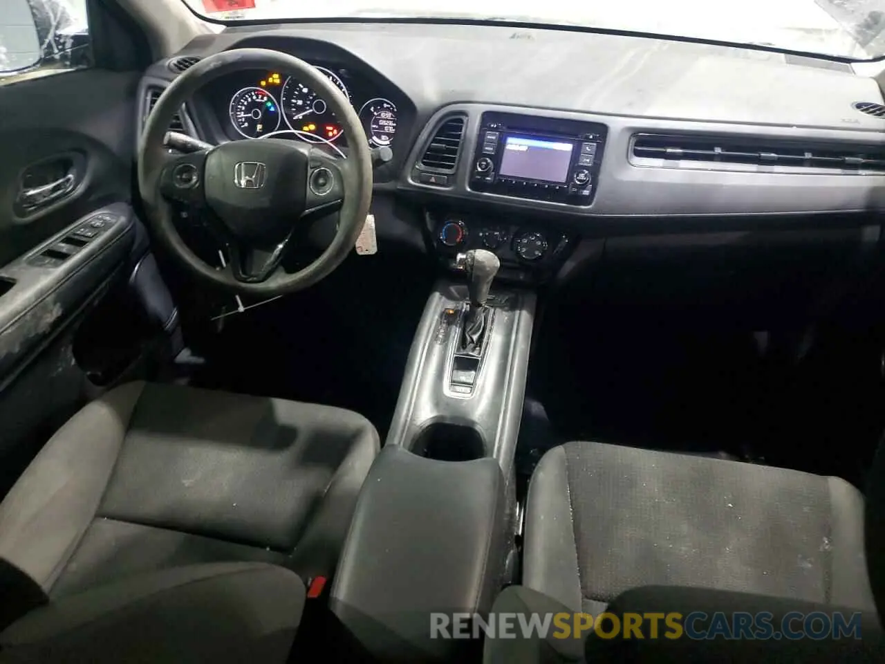 8 Photograph of a damaged car 3CZRU6H32NM761849 HONDA HR-V 2022