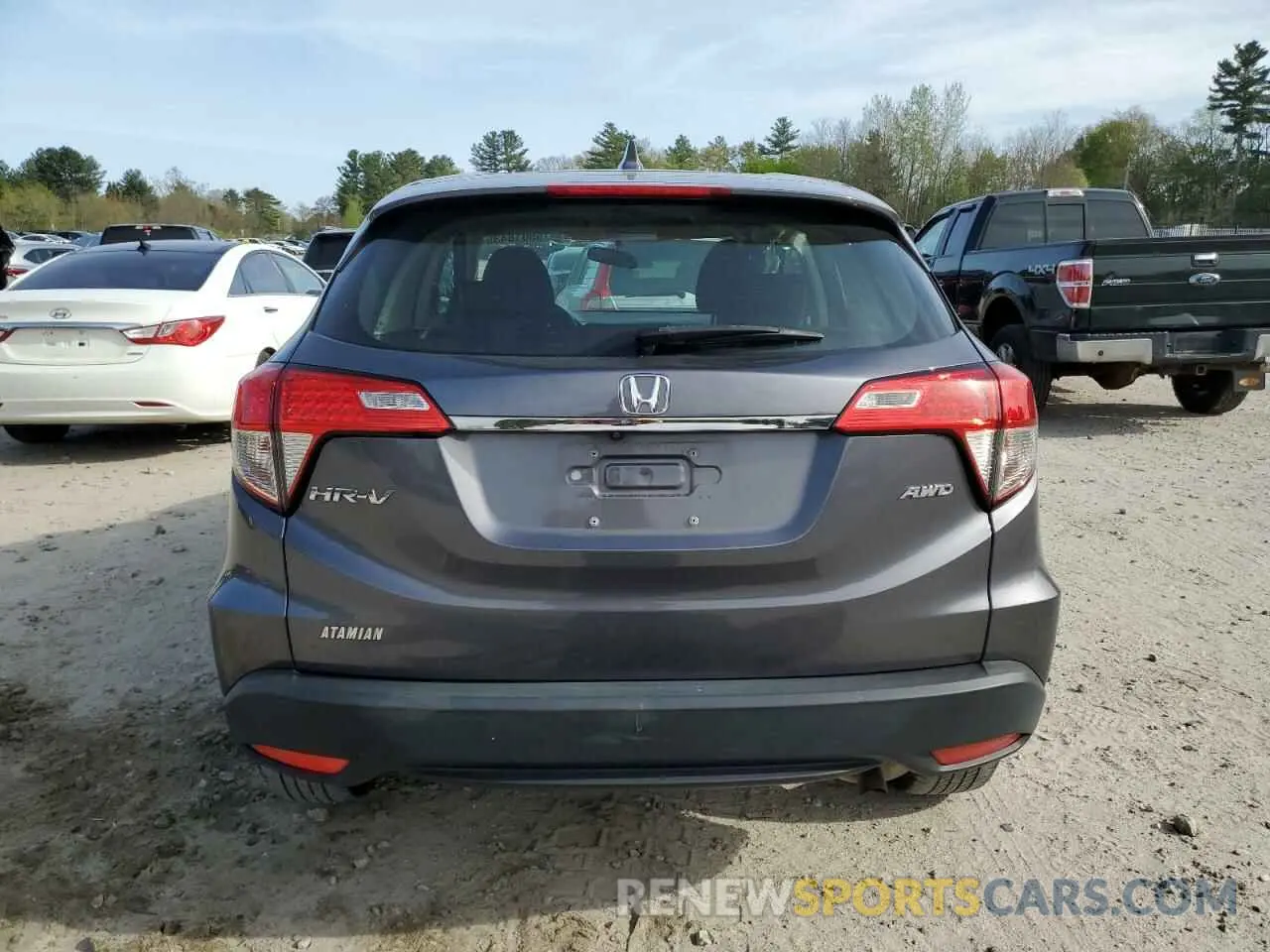 6 Photograph of a damaged car 3CZRU6H34NM702740 HONDA HR-V 2022