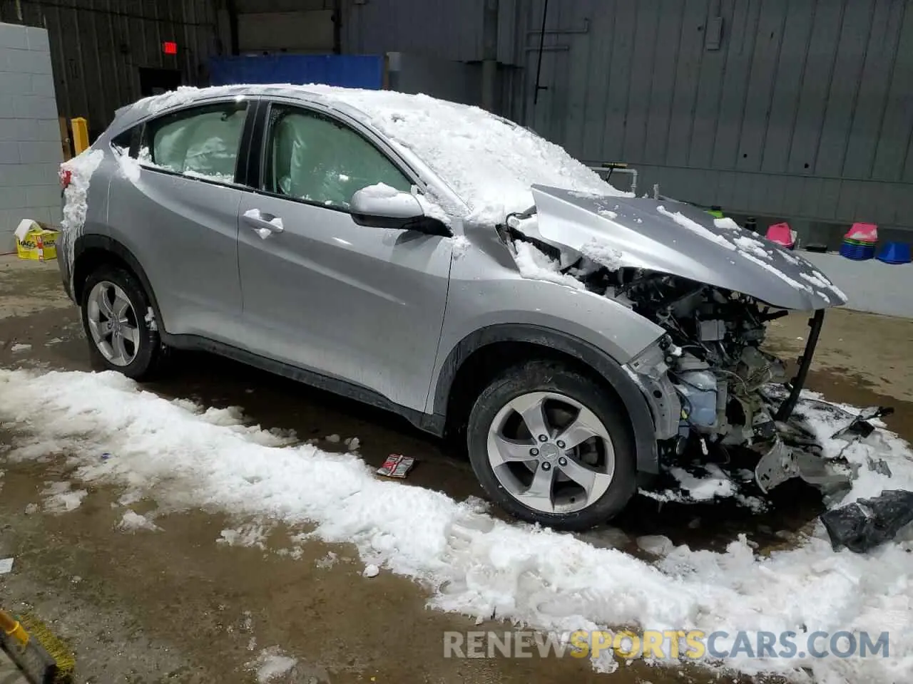 4 Photograph of a damaged car 3CZRU6H34NM703614 HONDA HR-V 2022
