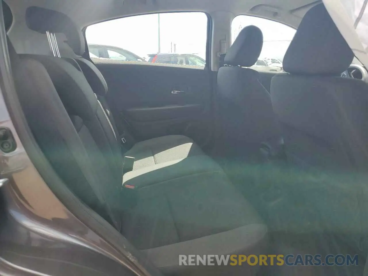10 Photograph of a damaged car 3CZRU6H34NM720512 HONDA HR-V 2022