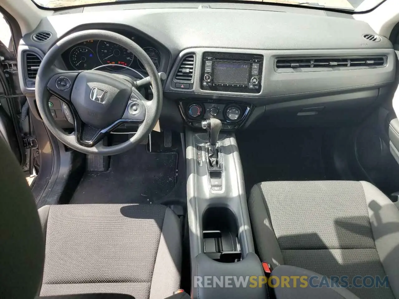 8 Photograph of a damaged car 3CZRU6H34NM720512 HONDA HR-V 2022