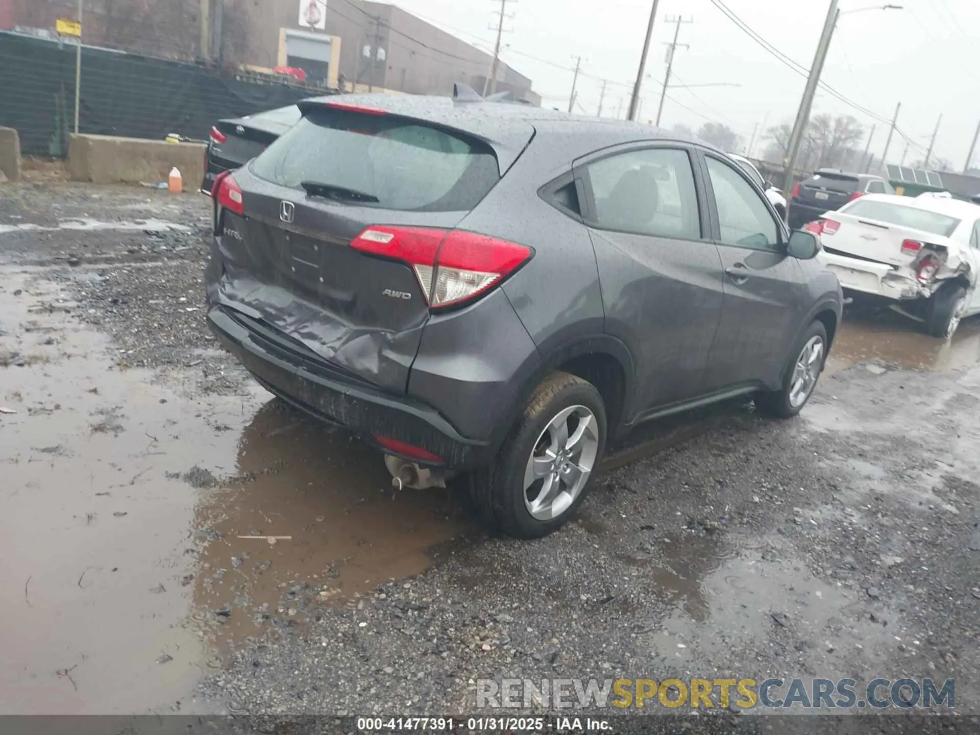 4 Photograph of a damaged car 3CZRU6H34NM737004 HONDA HR-V 2022