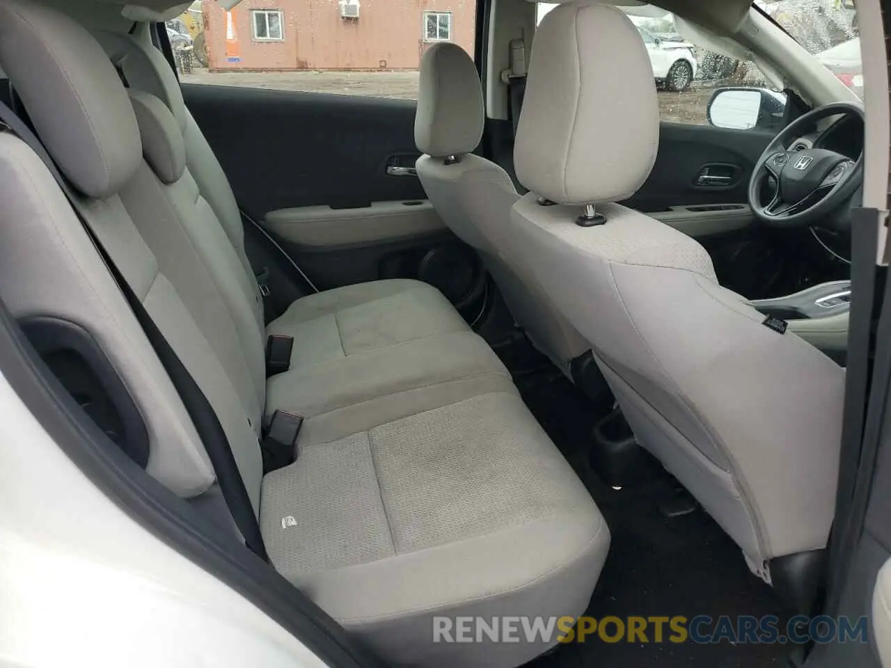 10 Photograph of a damaged car 3CZRU6H34NM765353 HONDA HR-V 2022