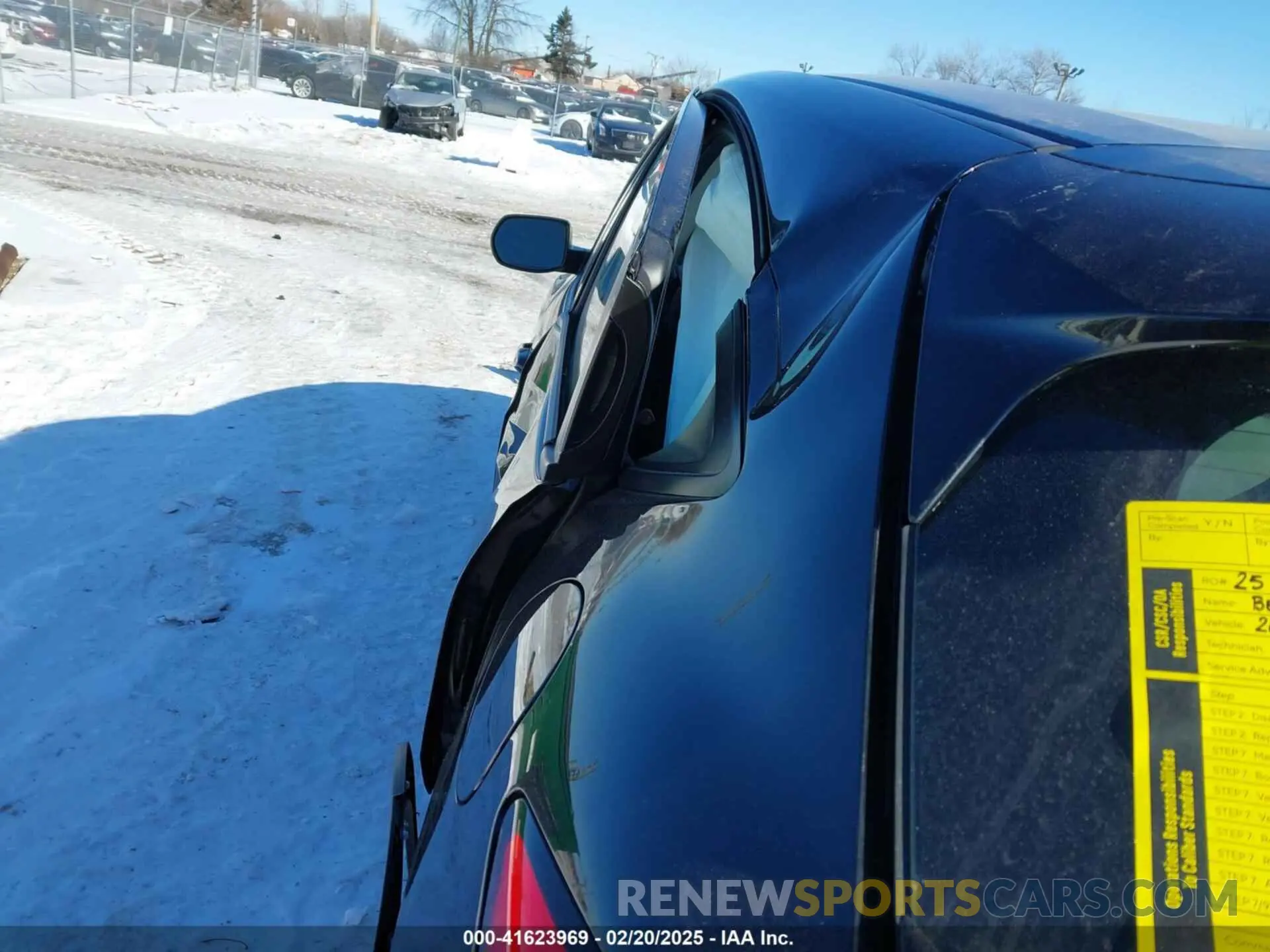 18 Photograph of a damaged car 3CZRU6H34NM766325 HONDA HR-V 2022