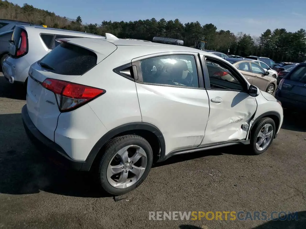 3 Photograph of a damaged car 3CZRU6H34NM773890 HONDA HR-V 2022