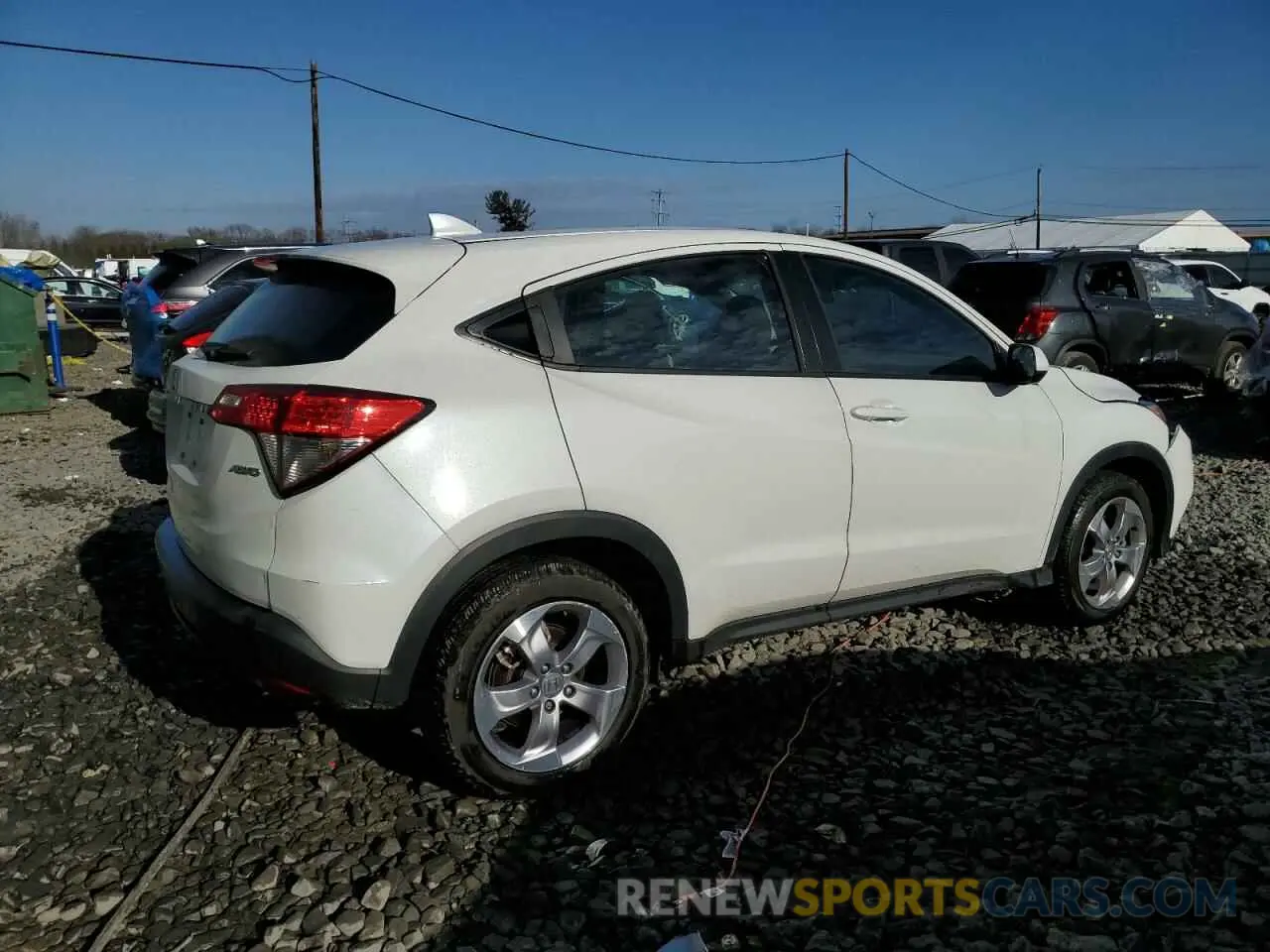 3 Photograph of a damaged car 3CZRU6H35NM727856 HONDA HR-V 2022