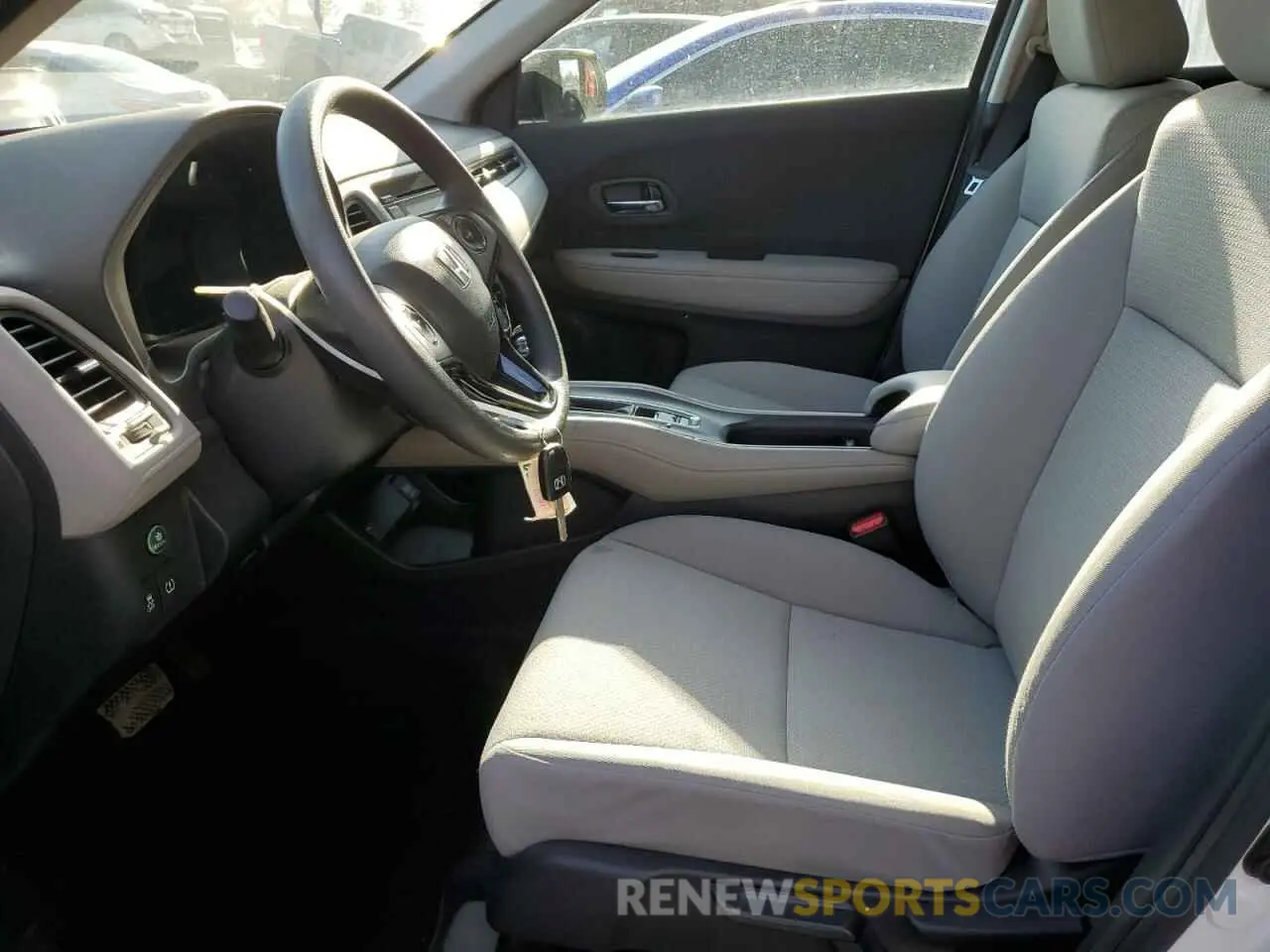 7 Photograph of a damaged car 3CZRU6H35NM727856 HONDA HR-V 2022