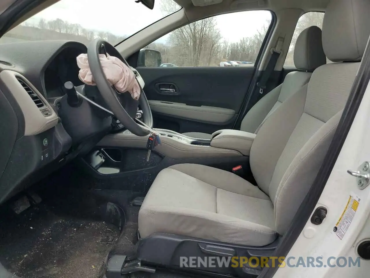 7 Photograph of a damaged car 3CZRU6H35NM732801 HONDA HR-V 2022