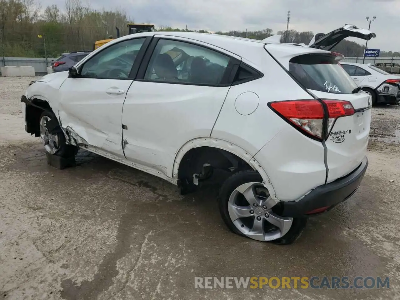 2 Photograph of a damaged car 3CZRU6H35NM762994 HONDA HR-V 2022