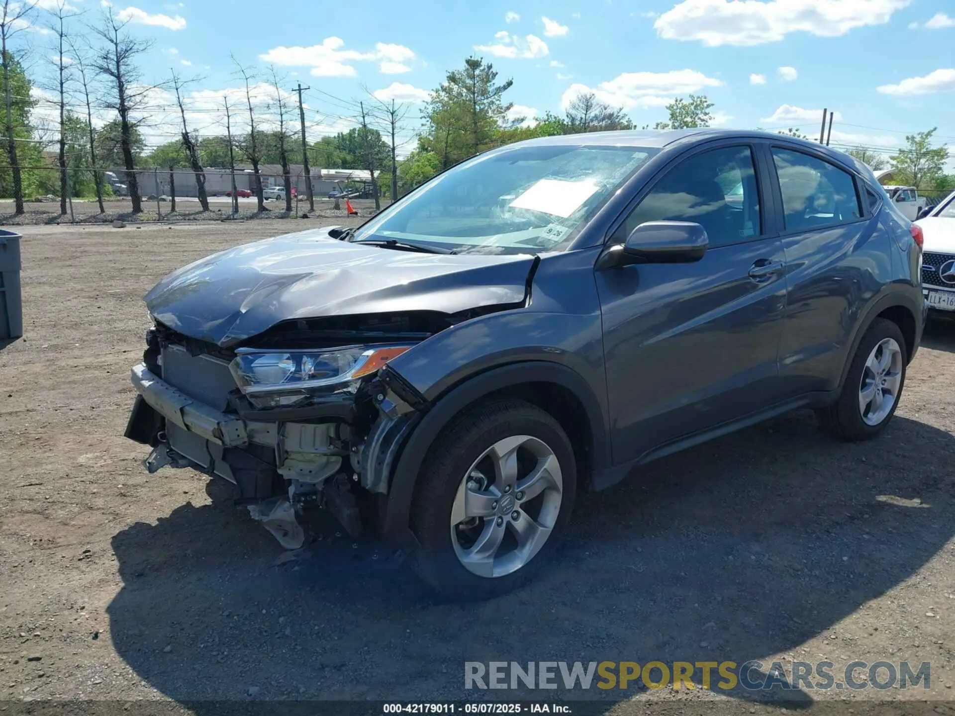 2 Photograph of a damaged car 3CZRU6H36NM708460 HONDA HR-V 2022