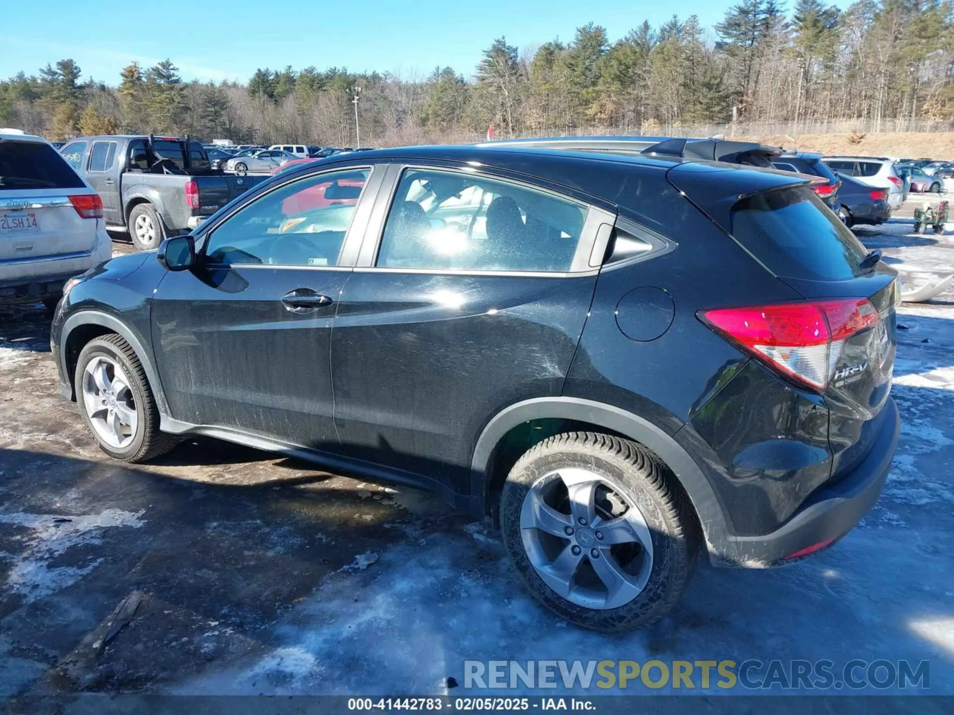 14 Photograph of a damaged car 3CZRU6H36NM718745 HONDA HR-V 2022