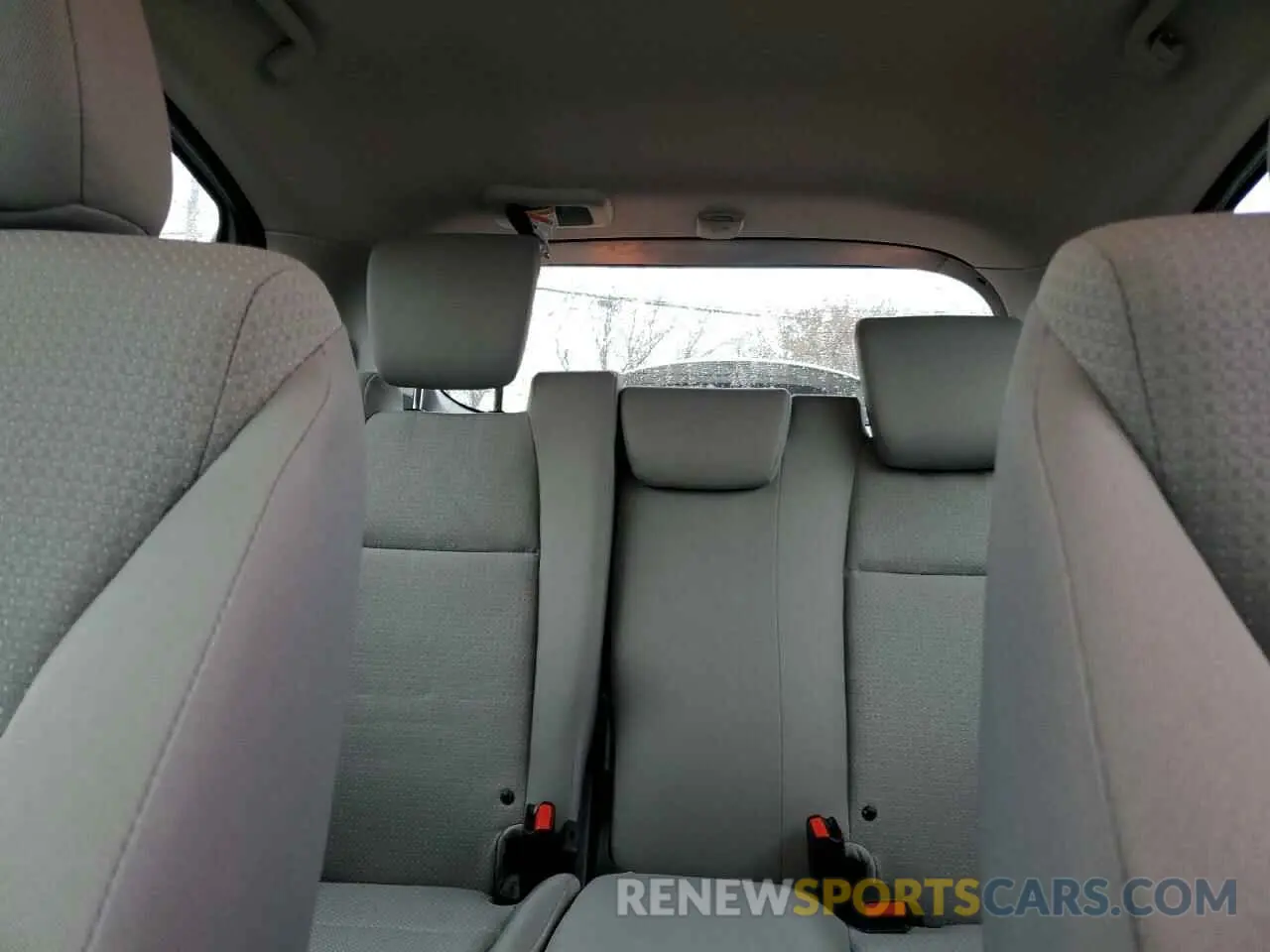 10 Photograph of a damaged car 3CZRU6H36NM735576 HONDA HR-V 2022