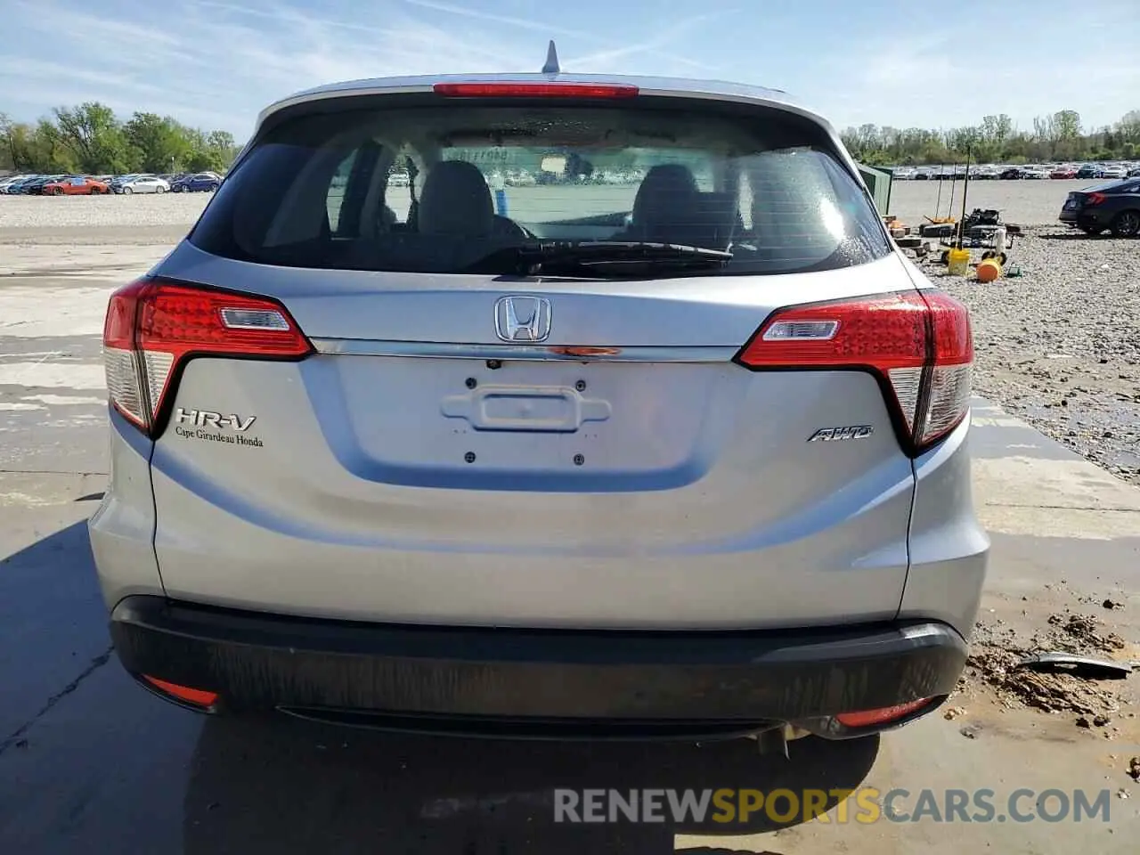 6 Photograph of a damaged car 3CZRU6H36NM740907 HONDA HR-V 2022